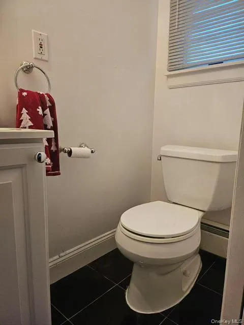 133 Railroad Avenue, Oyster Bay, NY, 3 Bedrooms Bedrooms, 5 Rooms Rooms,1 BathroomBathrooms,Residential Lease,For Rent,Railroad,0,988240 133 Railroad Avenue, Oyster Bay, NY, 3 Bedrooms Bedrooms, 5 Rooms Rooms,1 BathroomBathrooms,Residential Lease,For Rent,Railroad,0,988240