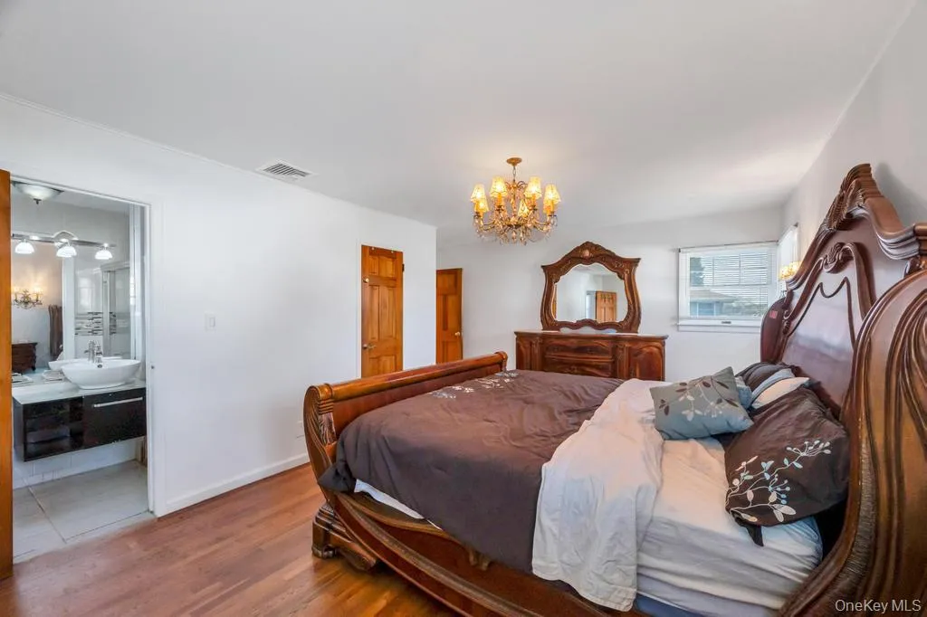 310 Southwood Circle, Oyster Bay, NY, 3 Bedrooms Bedrooms, 8 Rooms Rooms,2 BathroomsBathrooms,Residential Sale,For Rent,Southwood,0,988247 310 Southwood Circle, Oyster Bay, NY, 3 Bedrooms Bedrooms, 8 Rooms Rooms,2 BathroomsBathrooms,Residential Sale,For Rent,Southwood,0,988247