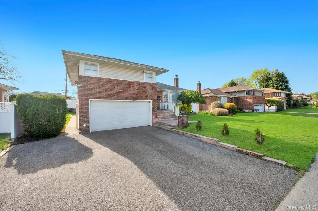 310 Southwood Circle, Oyster Bay, NY, 3 Bedrooms Bedrooms, 8 Rooms Rooms,2 BathroomsBathrooms,Residential Sale,For Rent,Southwood,0,988247 310 Southwood Circle, Oyster Bay, NY, 3 Bedrooms Bedrooms, 8 Rooms Rooms,2 BathroomsBathrooms,Residential Sale,For Rent,Southwood,0,988247