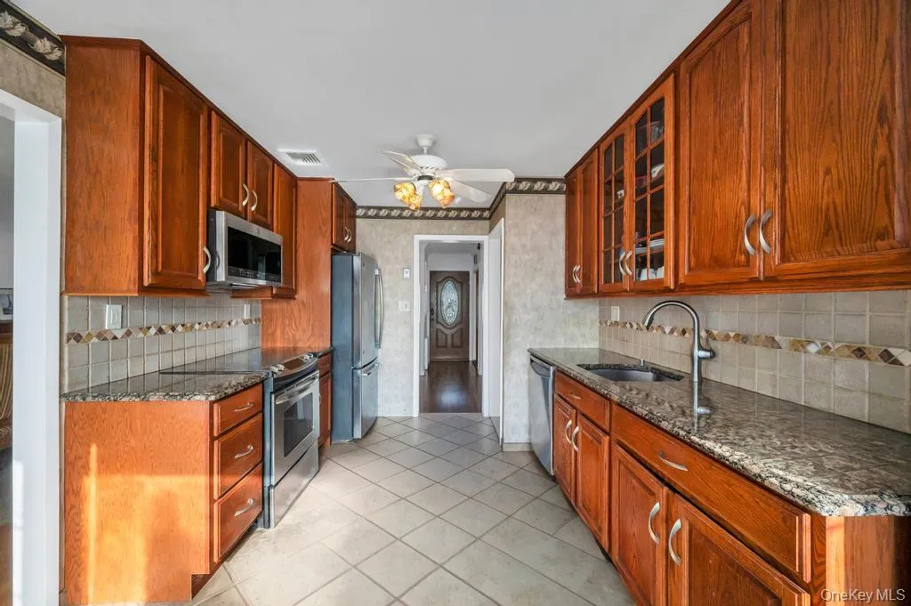 310 Southwood Circle, Oyster Bay, NY, 3 Bedrooms Bedrooms, 8 Rooms Rooms,2 BathroomsBathrooms,Residential Sale,For Rent,Southwood,0,988247 310 Southwood Circle, Oyster Bay, NY, 3 Bedrooms Bedrooms, 8 Rooms Rooms,2 BathroomsBathrooms,Residential Sale,For Rent,Southwood,0,988247