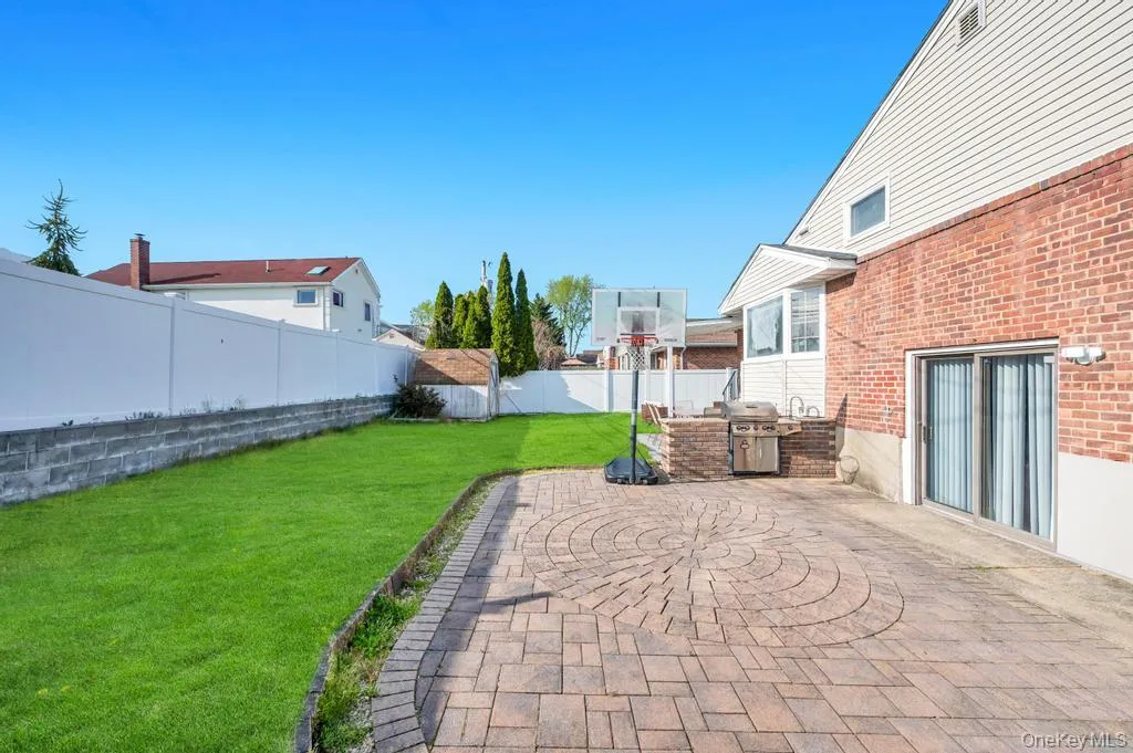 310 Southwood Circle, Oyster Bay, NY, 3 Bedrooms Bedrooms, 8 Rooms Rooms,2 BathroomsBathrooms,Residential Sale,For Rent,Southwood,0,988247 310 Southwood Circle, Oyster Bay, NY, 3 Bedrooms Bedrooms, 8 Rooms Rooms,2 BathroomsBathrooms,Residential Sale,For Rent,Southwood,0,988247