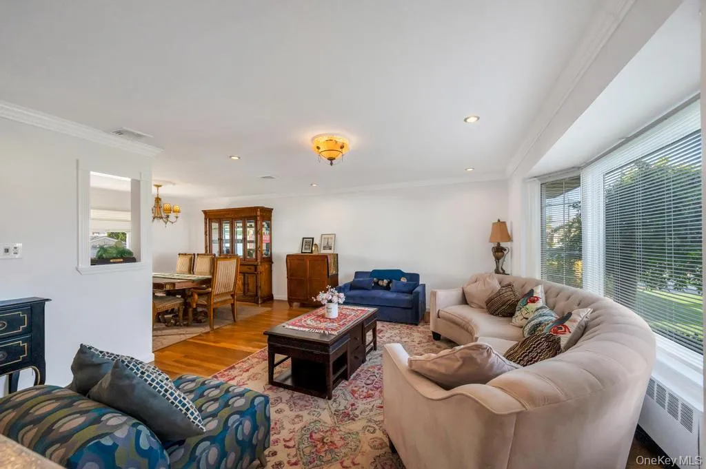 310 Southwood Circle, Oyster Bay, NY, 3 Bedrooms Bedrooms, 8 Rooms Rooms,2 BathroomsBathrooms,Residential Sale,For Rent,Southwood,0,988247 310 Southwood Circle, Oyster Bay, NY, 3 Bedrooms Bedrooms, 8 Rooms Rooms,2 BathroomsBathrooms,Residential Sale,For Rent,Southwood,0,988247