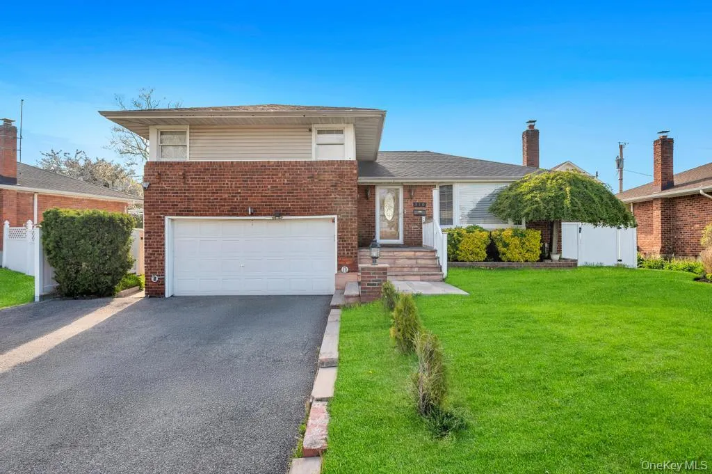 310 Southwood Circle, Oyster Bay, NY, 3 Bedrooms Bedrooms, 8 Rooms Rooms,2 BathroomsBathrooms,Residential Sale,For Rent,Southwood,0,988247 310 Southwood Circle, Oyster Bay, NY, 3 Bedrooms Bedrooms, 8 Rooms Rooms,2 BathroomsBathrooms,Residential Sale,For Rent,Southwood,0,988247