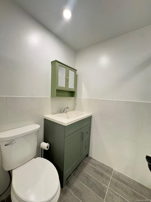 6916 Almeda Avenue, New York, NY, 1 Bedroom Bedrooms, 3 Rooms Rooms,1 BathroomBathrooms,Residential Lease,For Rent,Almeda,0,988250 6916 Almeda Avenue, New York, NY, 1 Bedroom Bedrooms, 3 Rooms Rooms,1 BathroomBathrooms,Residential Lease,For Rent,Almeda,0,988250