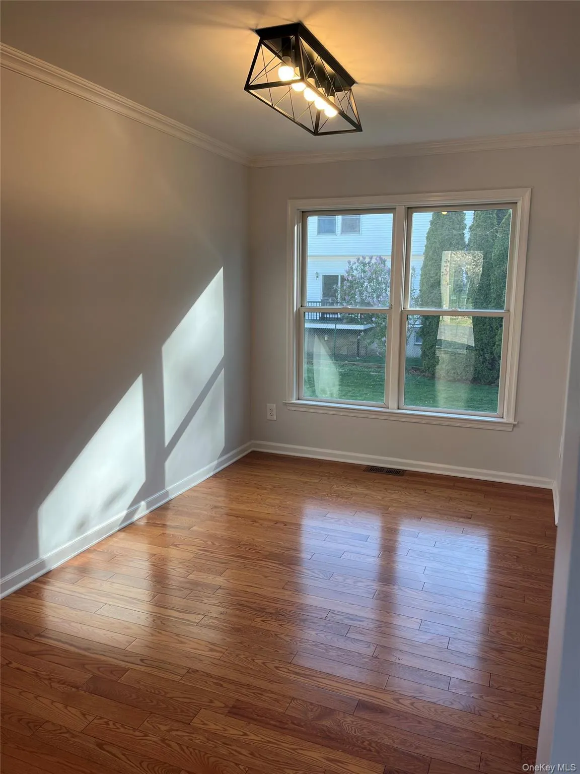 8 Marion Avenue, Harrison, NY, 3 Bedrooms Bedrooms, 8 Rooms Rooms,2 BathroomsBathrooms,Residential Lease,For Rent,Marion,0,988295 8 Marion Avenue, Harrison, NY, 3 Bedrooms Bedrooms, 8 Rooms Rooms,2 BathroomsBathrooms,Residential Lease,For Rent,Marion,0,988295