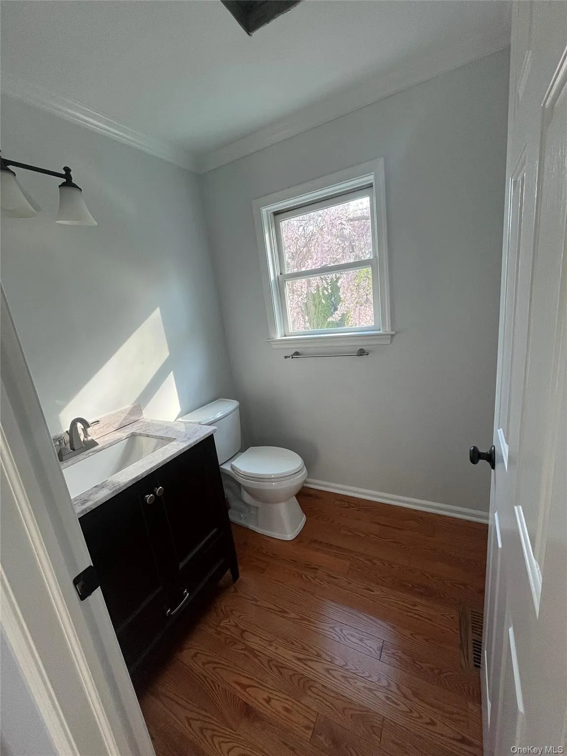 Powder room Powder room