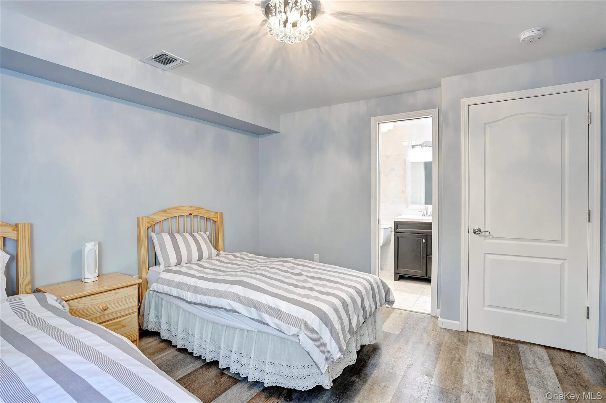 24 Park Avenue, Ramapo, NY, 8 Bedrooms Bedrooms, 13 Rooms Rooms,4 BathroomsBathrooms,Residential,For Rent,Park,0,988309 24 Park Avenue, Ramapo, NY, 8 Bedrooms Bedrooms, 13 Rooms Rooms,4 BathroomsBathrooms,Residential,For Rent,Park,0,988309