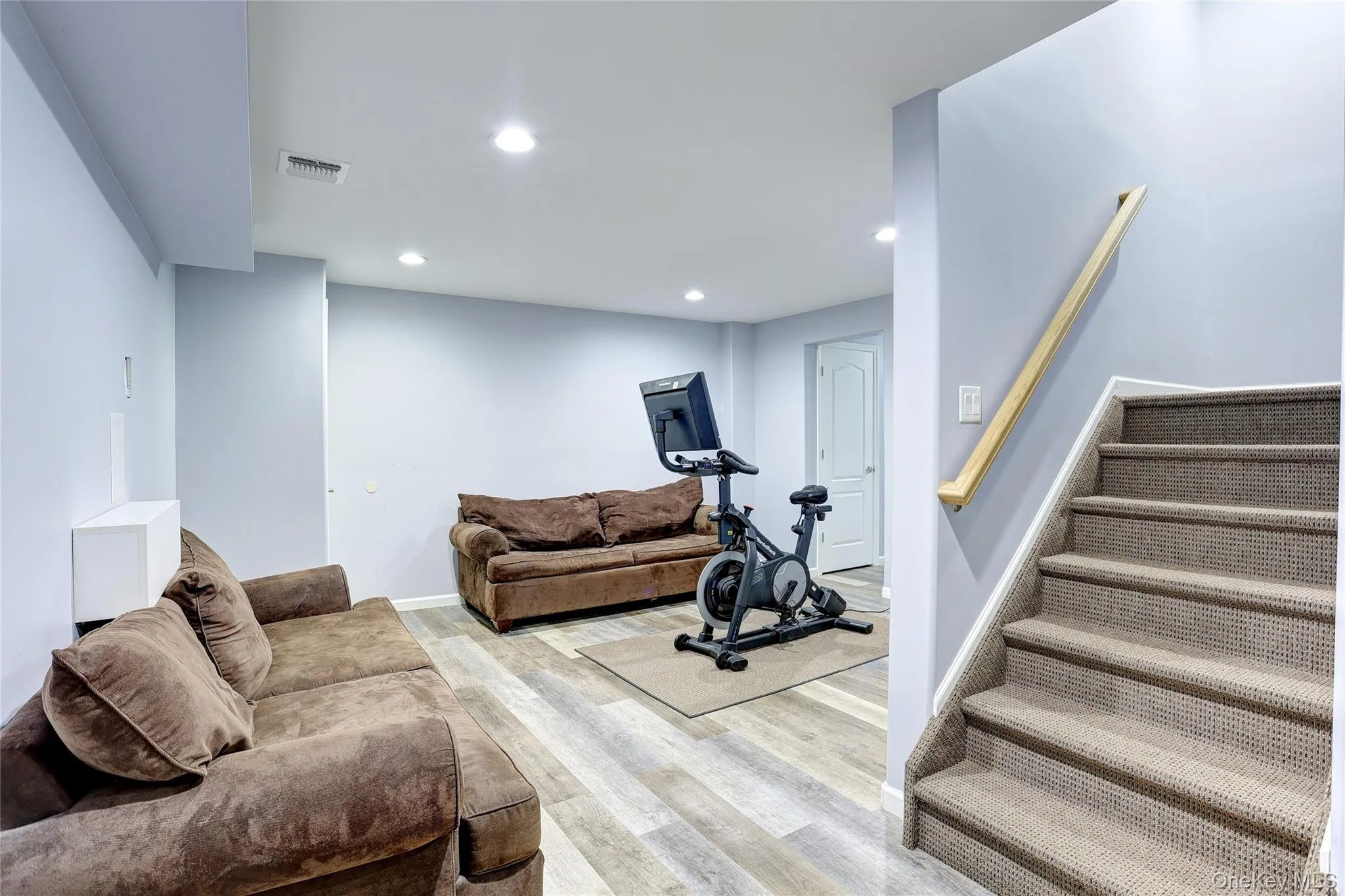 24 Park Avenue, Ramapo, NY, 8 Bedrooms Bedrooms, 13 Rooms Rooms,4 BathroomsBathrooms,Residential,For Rent,Park,0,988309 24 Park Avenue, Ramapo, NY, 8 Bedrooms Bedrooms, 13 Rooms Rooms,4 BathroomsBathrooms,Residential,For Rent,Park,0,988309