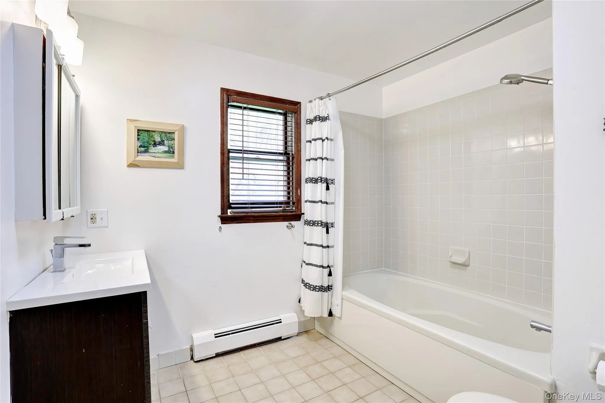 24 Park Avenue, Ramapo, NY, 8 Bedrooms Bedrooms, 13 Rooms Rooms,4 BathroomsBathrooms,Residential,For Rent,Park,0,988309 24 Park Avenue, Ramapo, NY, 8 Bedrooms Bedrooms, 13 Rooms Rooms,4 BathroomsBathrooms,Residential,For Rent,Park,0,988309