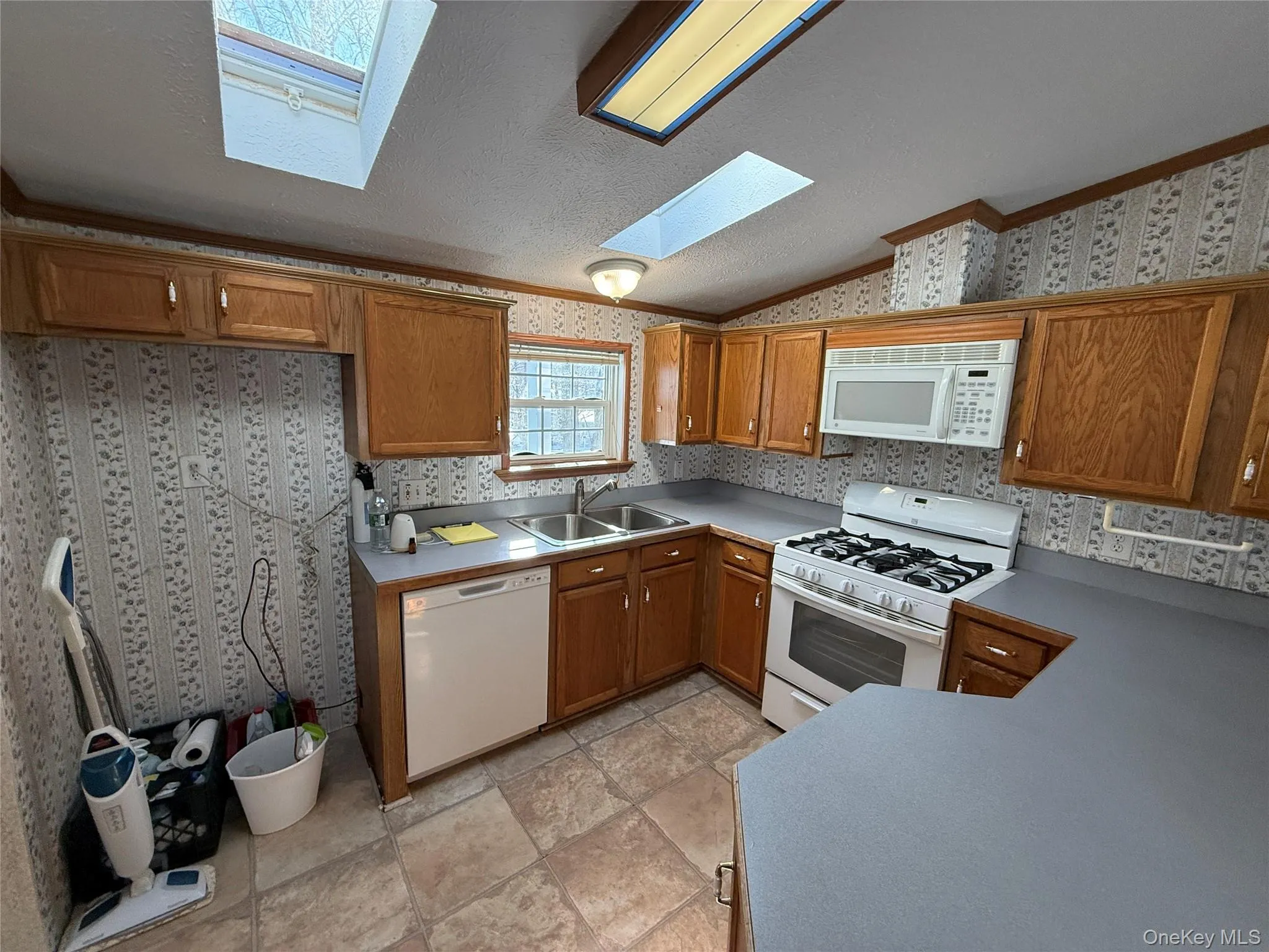 217 Brittany Terrace, New Windsor, NY, 3 Bedrooms Bedrooms, 5 Rooms Rooms,2 BathroomsBathrooms,Residential Sale,For Rent,Brittany,0,988319 217 Brittany Terrace, New Windsor, NY, 3 Bedrooms Bedrooms, 5 Rooms Rooms,2 BathroomsBathrooms,Residential Sale,For Rent,Brittany,0,988319