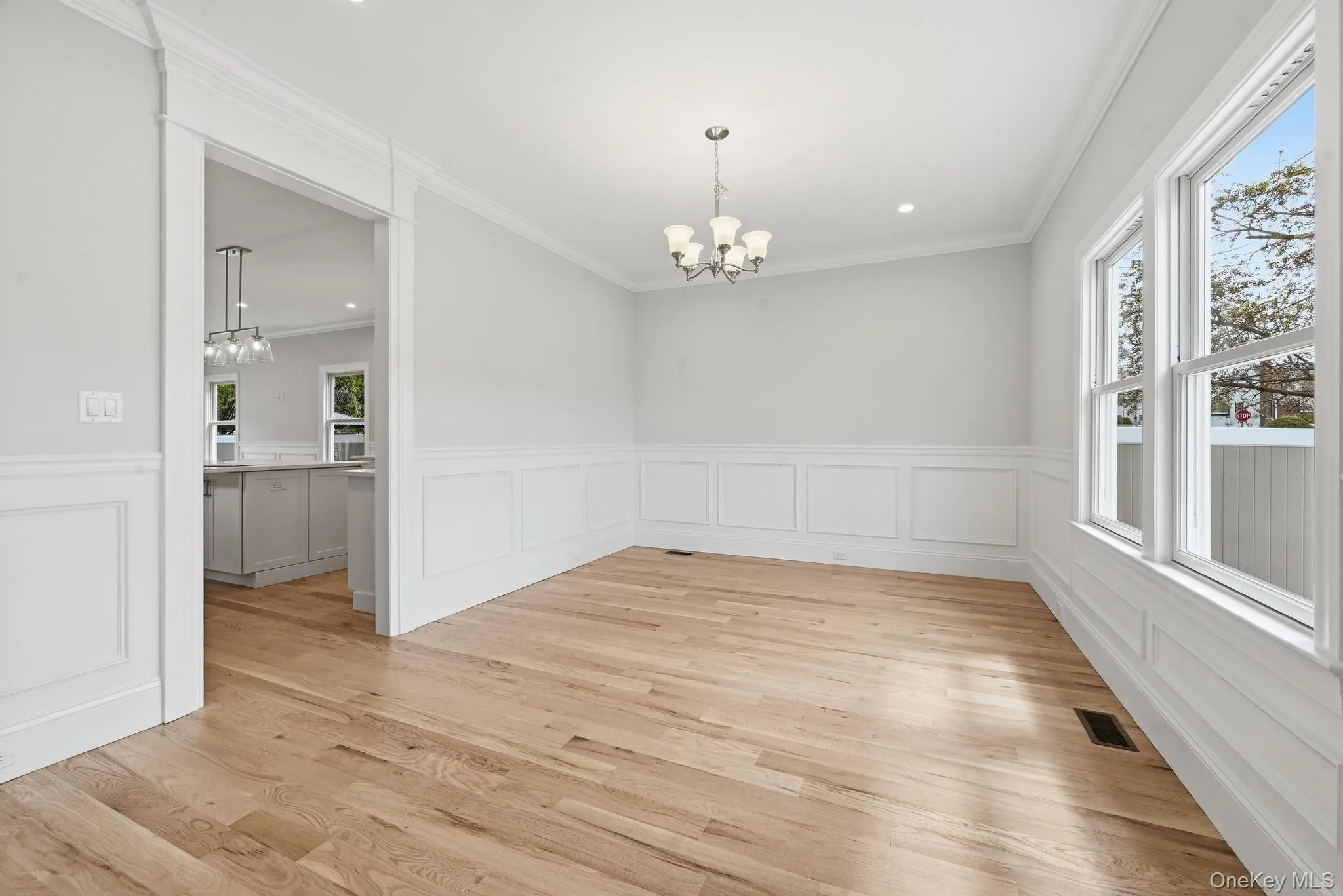 447 Keller Avenue, Hempstead, NY, 5 Bedrooms Bedrooms, 8 Rooms Rooms,3 BathroomsBathrooms,Residential,For Rent,Keller,0,988333 447 Keller Avenue, Hempstead, NY, 5 Bedrooms Bedrooms, 8 Rooms Rooms,3 BathroomsBathrooms,Residential,For Rent,Keller,0,988333