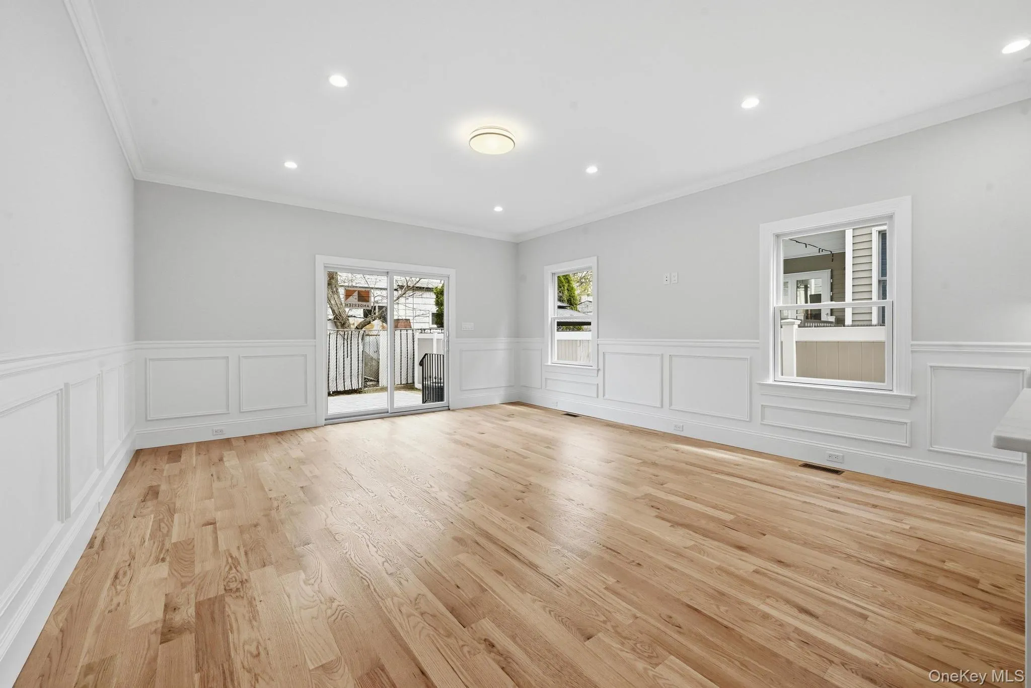 447 Keller Avenue, Hempstead, NY, 5 Bedrooms Bedrooms, 8 Rooms Rooms,3 BathroomsBathrooms,Residential,For Rent,Keller,0,988333 447 Keller Avenue, Hempstead, NY, 5 Bedrooms Bedrooms, 8 Rooms Rooms,3 BathroomsBathrooms,Residential,For Rent,Keller,0,988333