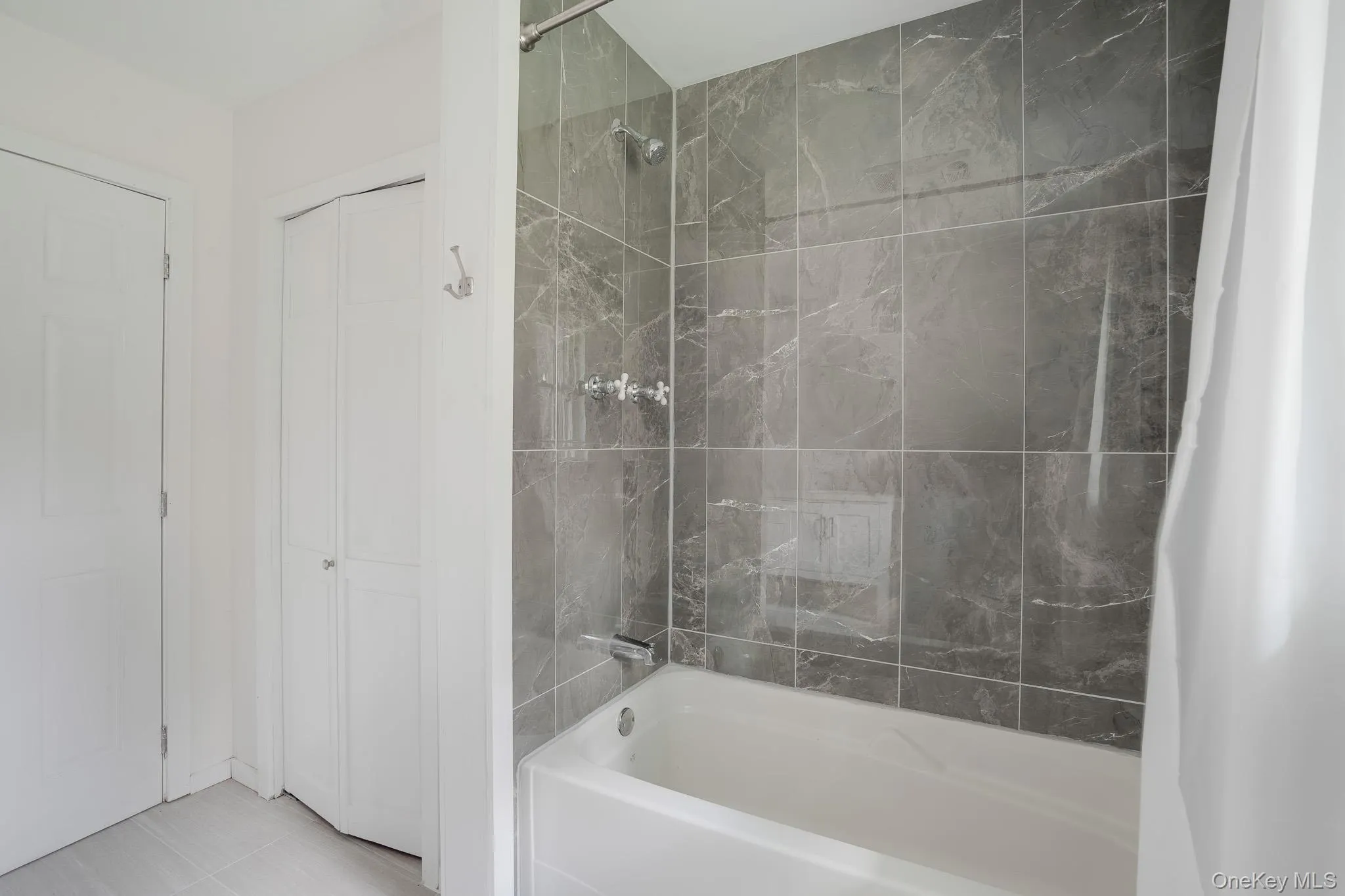 34 Van Buskirk Road, Saugerties, NY, 2 Bedrooms Bedrooms, 5 Rooms Rooms,1 BathroomBathrooms,Residential,For Rent,Van Buskirk,0,988334 34 Van Buskirk Road, Saugerties, NY, 2 Bedrooms Bedrooms, 5 Rooms Rooms,1 BathroomBathrooms,Residential,For Rent,Van Buskirk,0,988334