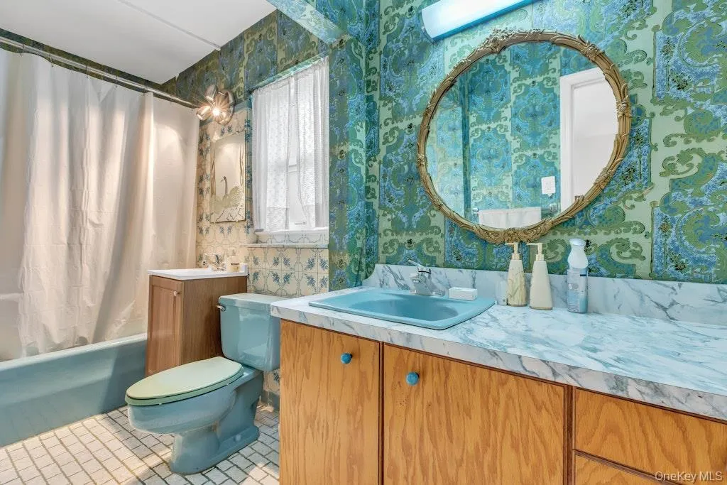 185 Whistler Road, North Hempstead, NY, 4 Bedrooms Bedrooms, 10 Rooms Rooms,3 BathroomsBathrooms,Residential,For Rent,Whistler,0,988342 185 Whistler Road, North Hempstead, NY, 4 Bedrooms Bedrooms, 10 Rooms Rooms,3 BathroomsBathrooms,Residential,For Rent,Whistler,0,988342