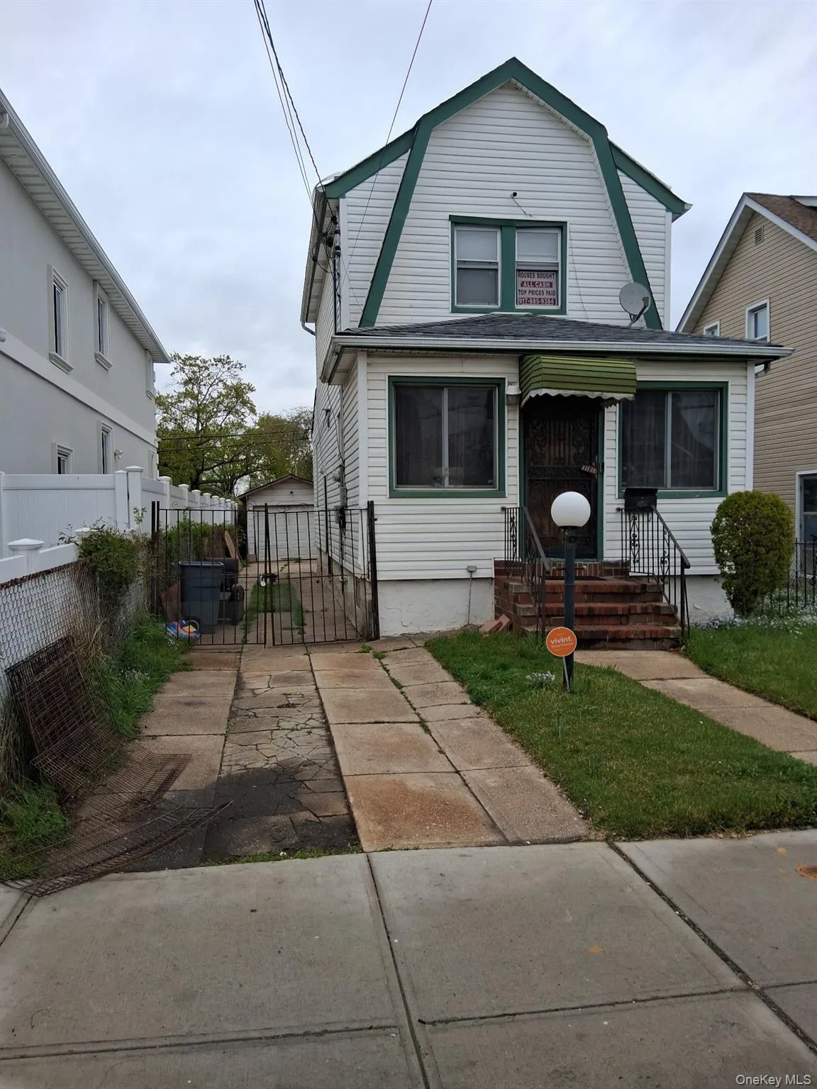 121 11 Merrill Street, New York, NY, 2 Bedrooms Bedrooms, 6 Rooms Rooms,1 BathroomBathrooms,Residential Sale,For Rent,Merrill,0,988346 121 11 Merrill Street, New York, NY, 2 Bedrooms Bedrooms, 6 Rooms Rooms,1 BathroomBathrooms,Residential Sale,For Rent,Merrill,0,988346