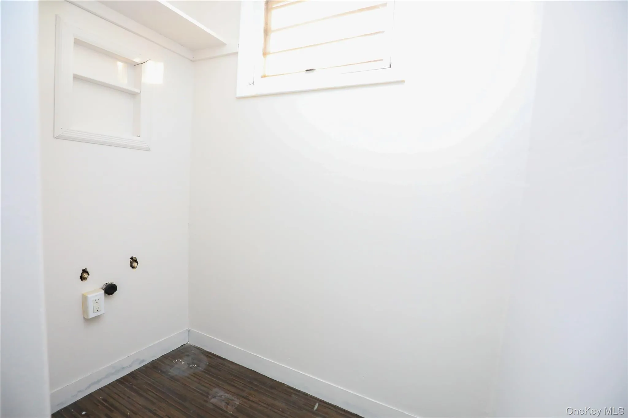 190 Broadway, Esopus, NY, ,Commercial Lease,For Rent,Broadway,0,988351 190 Broadway, Esopus, NY, ,Commercial Lease,For Rent,Broadway,0,988351