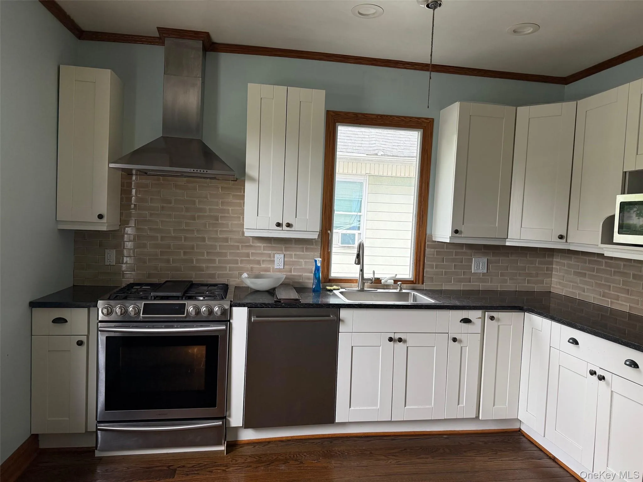 30 North Avenue, New Rochelle, NY, 3 Bedrooms Bedrooms, 8 Rooms Rooms,2 BathroomsBathrooms,Residential Lease,For Rent,North,0,988356 30 North Avenue, New Rochelle, NY, 3 Bedrooms Bedrooms, 8 Rooms Rooms,2 BathroomsBathrooms,Residential Lease,For Rent,North,0,988356
