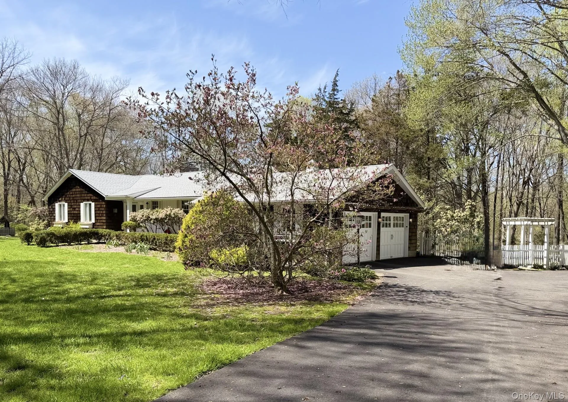 9 Cedar Hill Lane, Pound Ridge, NY, 3 Bedrooms Bedrooms, 5 Rooms Rooms,2 BathroomsBathrooms,Residential Lease,For Rent,Cedar Hill,0,988359 9 Cedar Hill Lane, Pound Ridge, NY, 3 Bedrooms Bedrooms, 5 Rooms Rooms,2 BathroomsBathrooms,Residential Lease,For Rent,Cedar Hill,0,988359
