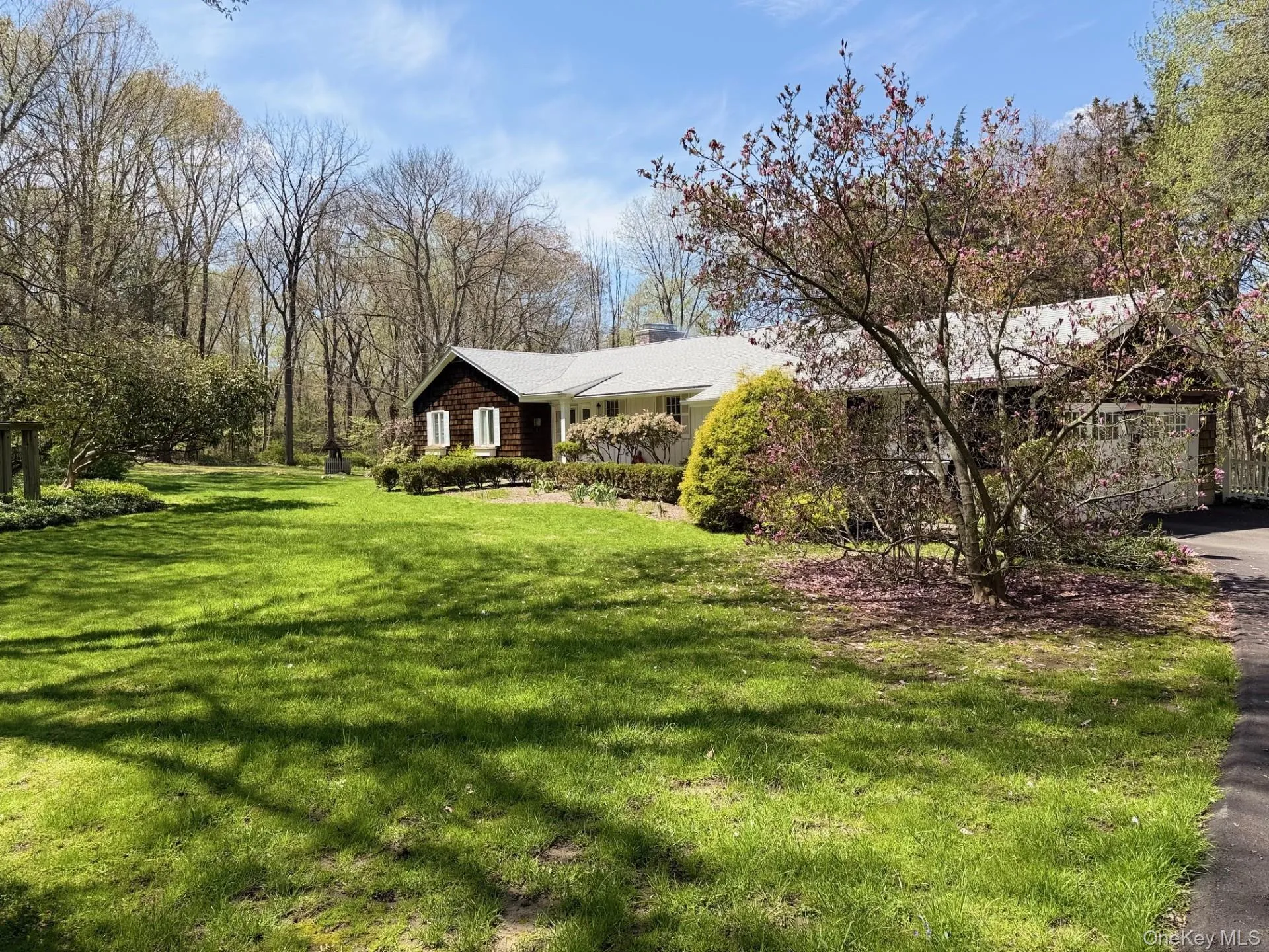 9 Cedar Hill Lane, Pound Ridge, NY, 3 Bedrooms Bedrooms, 5 Rooms Rooms,2 BathroomsBathrooms,Residential Lease,For Rent,Cedar Hill,0,988359 9 Cedar Hill Lane, Pound Ridge, NY, 3 Bedrooms Bedrooms, 5 Rooms Rooms,2 BathroomsBathrooms,Residential Lease,For Rent,Cedar Hill,0,988359