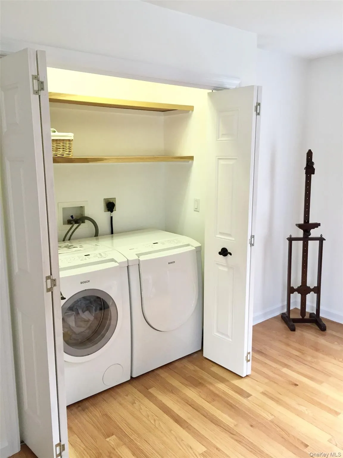 9 Cedar Hill Lane, Pound Ridge, NY, 3 Bedrooms Bedrooms, 5 Rooms Rooms,2 BathroomsBathrooms,Residential Lease,For Rent,Cedar Hill,0,988359 9 Cedar Hill Lane, Pound Ridge, NY, 3 Bedrooms Bedrooms, 5 Rooms Rooms,2 BathroomsBathrooms,Residential Lease,For Rent,Cedar Hill,0,988359