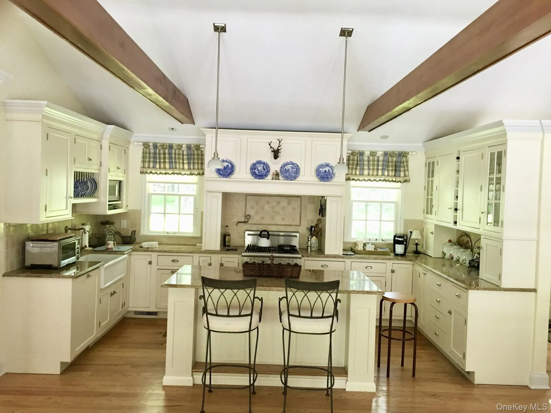 Gorgeous Chef's Kitchen with exposed beams Gorgeous Chef's Kitchen with exposed beams