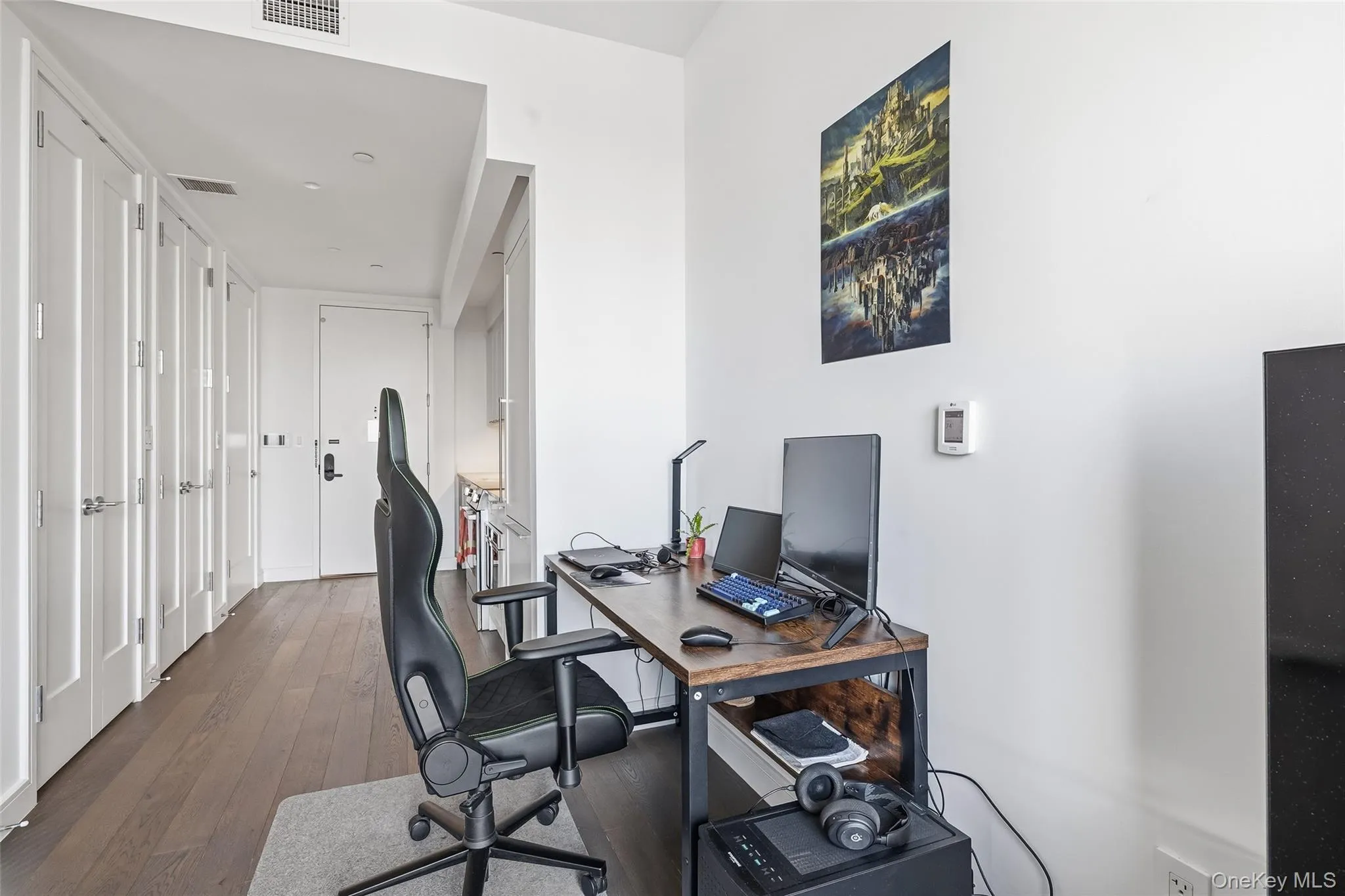 10702 Queens Boulevard, New York, NY, 2 Rooms Rooms,1 BathroomBathrooms,Residential,For Rent,Queens,0,988361 10702 Queens Boulevard, New York, NY, 2 Rooms Rooms,1 BathroomBathrooms,Residential,For Rent,Queens,0,988361