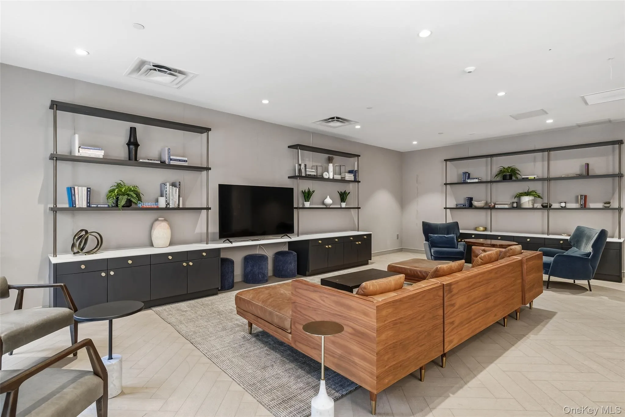 10702 Queens Boulevard, New York, NY, 2 Rooms Rooms,1 BathroomBathrooms,Residential,For Rent,Queens,0,988361 10702 Queens Boulevard, New York, NY, 2 Rooms Rooms,1 BathroomBathrooms,Residential,For Rent,Queens,0,988361