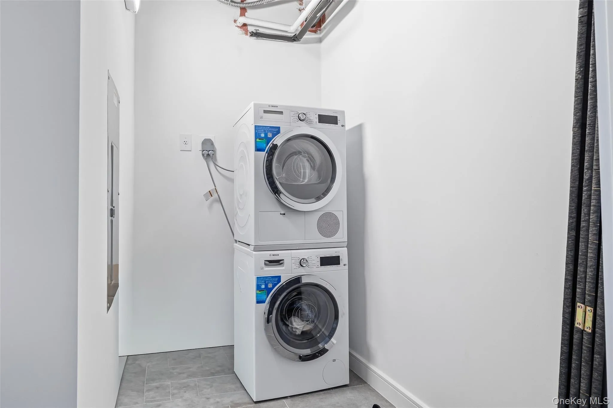 10702 Queens Boulevard, New York, NY, 2 Rooms Rooms,1 BathroomBathrooms,Residential,For Rent,Queens,0,988361 10702 Queens Boulevard, New York, NY, 2 Rooms Rooms,1 BathroomBathrooms,Residential,For Rent,Queens,0,988361