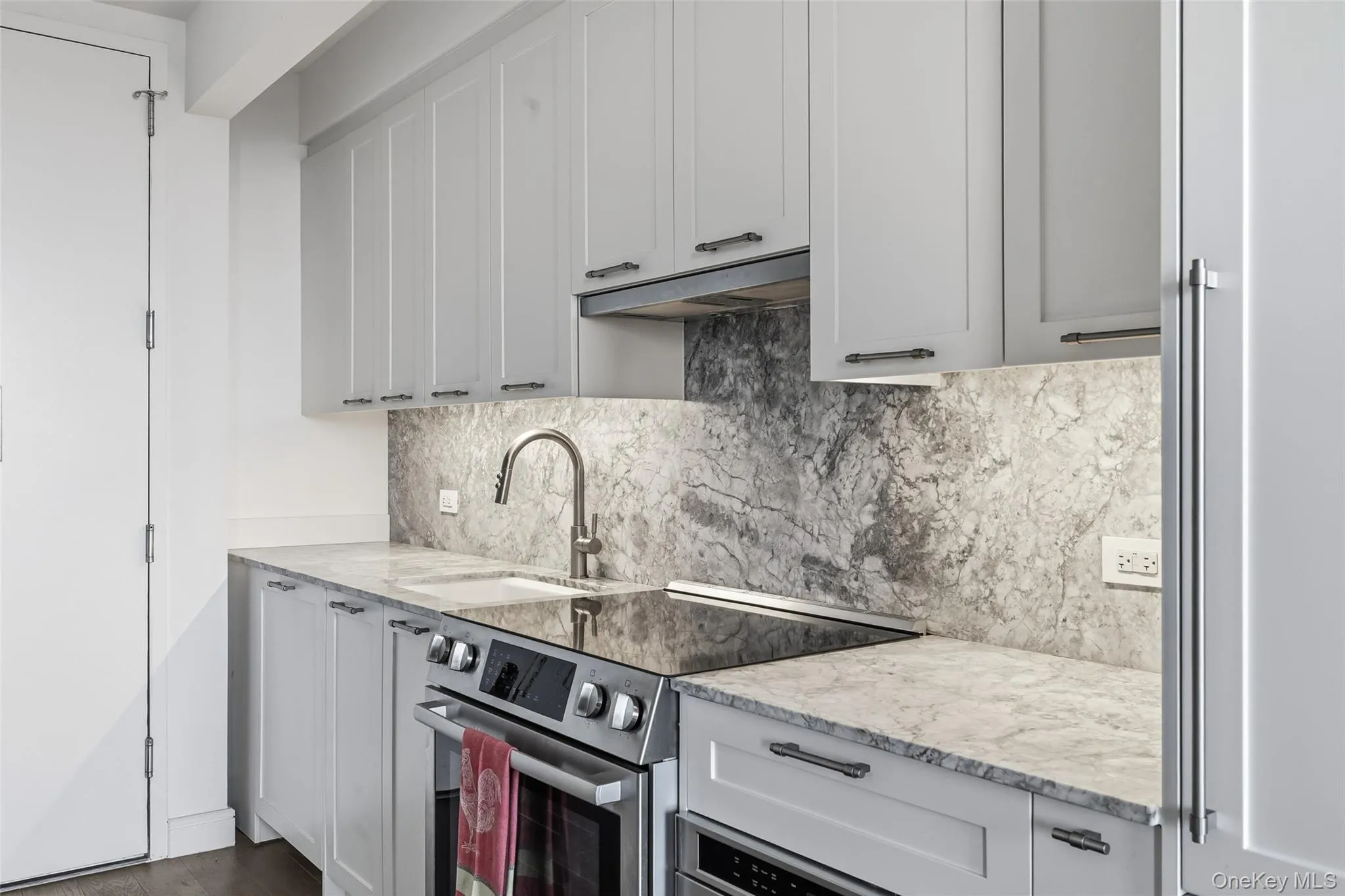 10702 Queens Boulevard, New York, NY, 2 Rooms Rooms,1 BathroomBathrooms,Residential,For Rent,Queens,0,988361 10702 Queens Boulevard, New York, NY, 2 Rooms Rooms,1 BathroomBathrooms,Residential,For Rent,Queens,0,988361