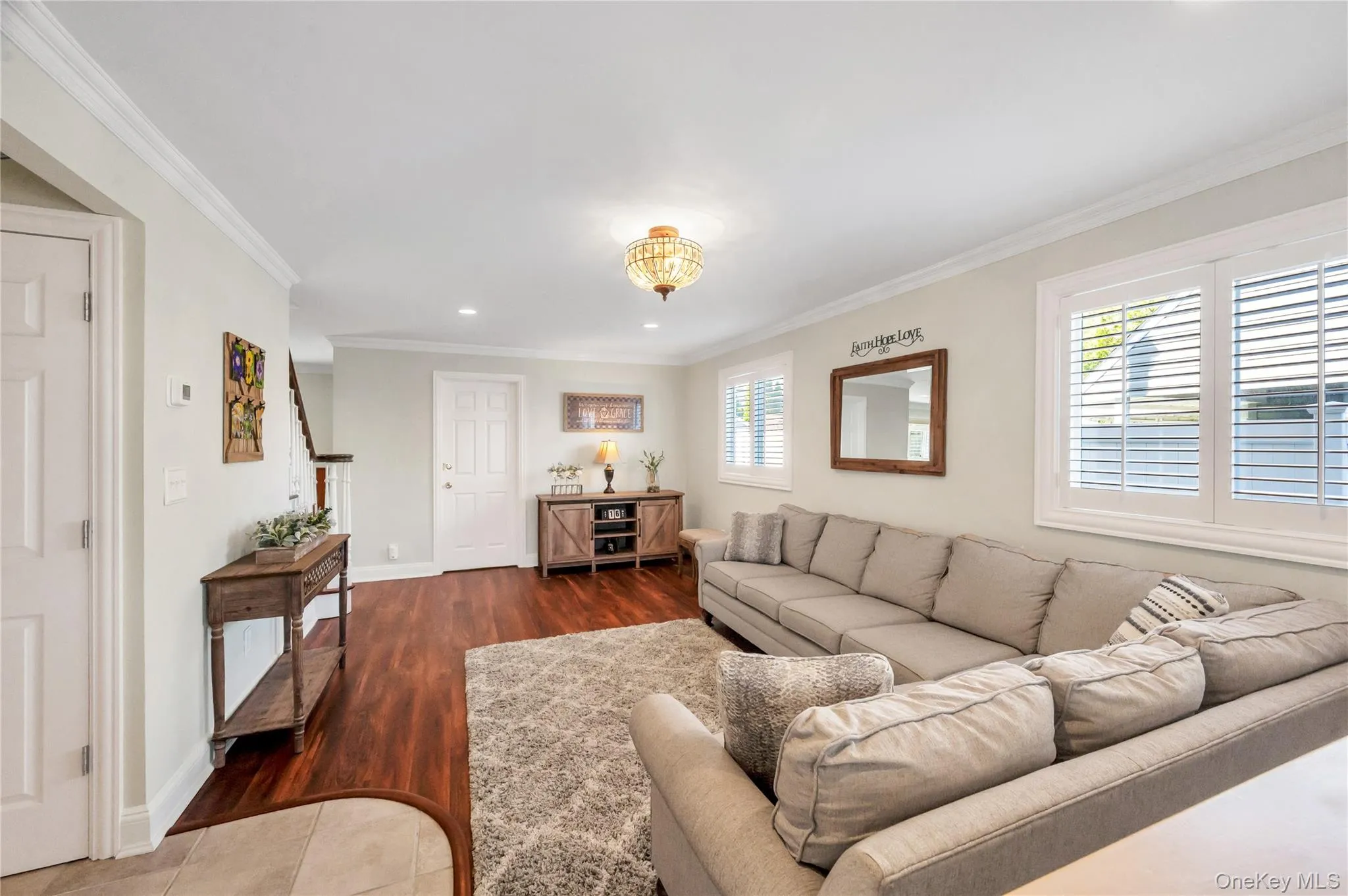 26 Ballad Lane, Oyster Bay, NY, 4 Bedrooms Bedrooms, 10 Rooms Rooms,2 BathroomsBathrooms,Residential,For Rent,Ballad,0,KEY988384 26 Ballad Lane, Oyster Bay, NY, 4 Bedrooms Bedrooms, 10 Rooms Rooms,2 BathroomsBathrooms,Residential,For Rent,Ballad,0,KEY988384