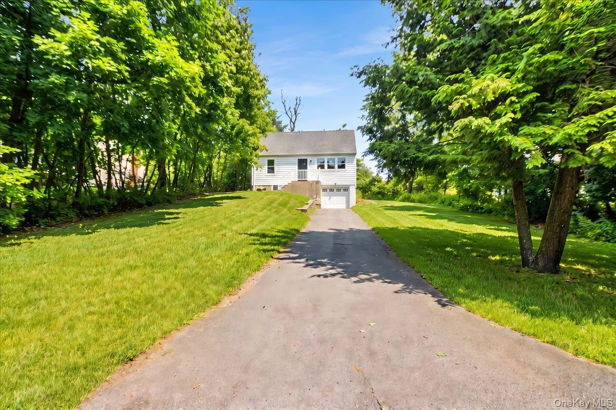 16 Tiger Road, Wappinger, NY, 3 Bedrooms Bedrooms, 8 Rooms Rooms,2 BathroomsBathrooms,Residential,For Rent,Tiger,0,988410 16 Tiger Road, Wappinger, NY, 3 Bedrooms Bedrooms, 8 Rooms Rooms,2 BathroomsBathrooms,Residential,For Rent,Tiger,0,988410
