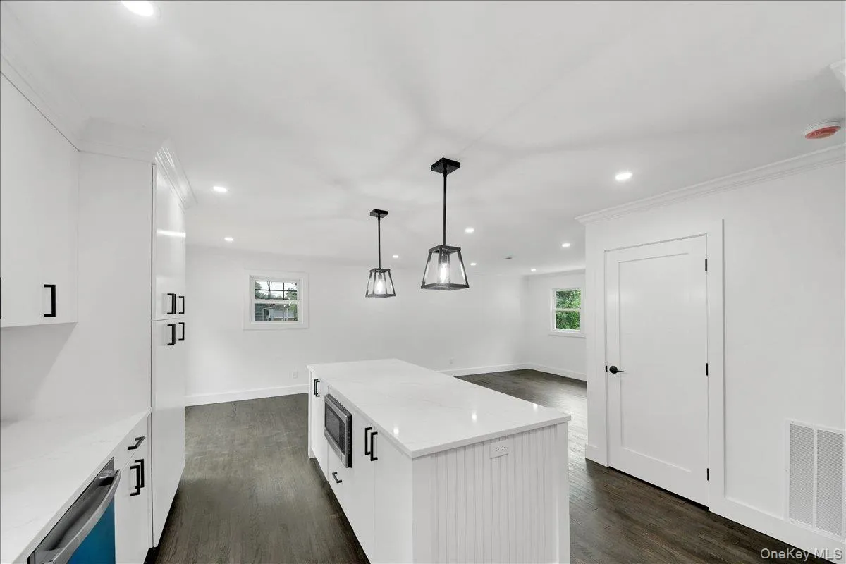 16 Tiger Road, Wappinger, NY, 3 Bedrooms Bedrooms, 8 Rooms Rooms,2 BathroomsBathrooms,Residential,For Rent,Tiger,0,988410 16 Tiger Road, Wappinger, NY, 3 Bedrooms Bedrooms, 8 Rooms Rooms,2 BathroomsBathrooms,Residential,For Rent,Tiger,0,988410