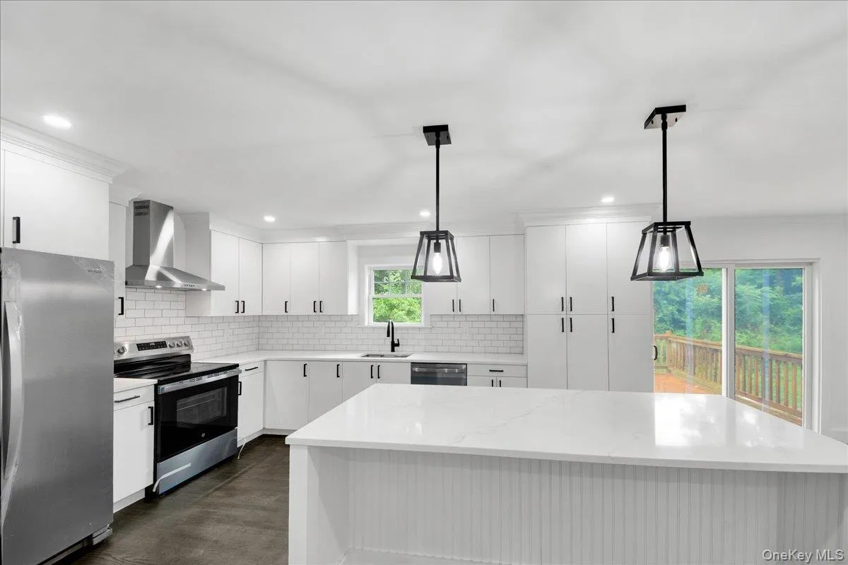 16 Tiger Road, Wappinger, NY, 3 Bedrooms Bedrooms, 8 Rooms Rooms,2 BathroomsBathrooms,Residential,For Rent,Tiger,0,988410 16 Tiger Road, Wappinger, NY, 3 Bedrooms Bedrooms, 8 Rooms Rooms,2 BathroomsBathrooms,Residential,For Rent,Tiger,0,988410