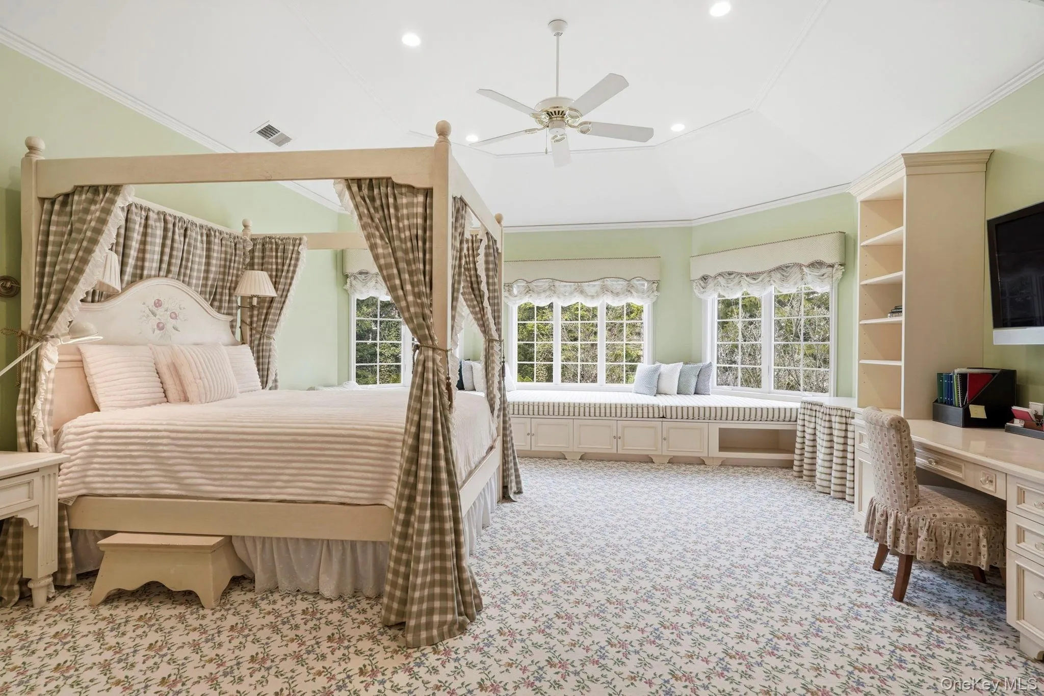 2 Coventry Court, Mamaroneck, NY, 7 Bedrooms Bedrooms, 15 Rooms Rooms,7 BathroomsBathrooms,Residential,For Rent,Coventry,0,988412 2 Coventry Court, Mamaroneck, NY, 7 Bedrooms Bedrooms, 15 Rooms Rooms,7 BathroomsBathrooms,Residential,For Rent,Coventry,0,988412