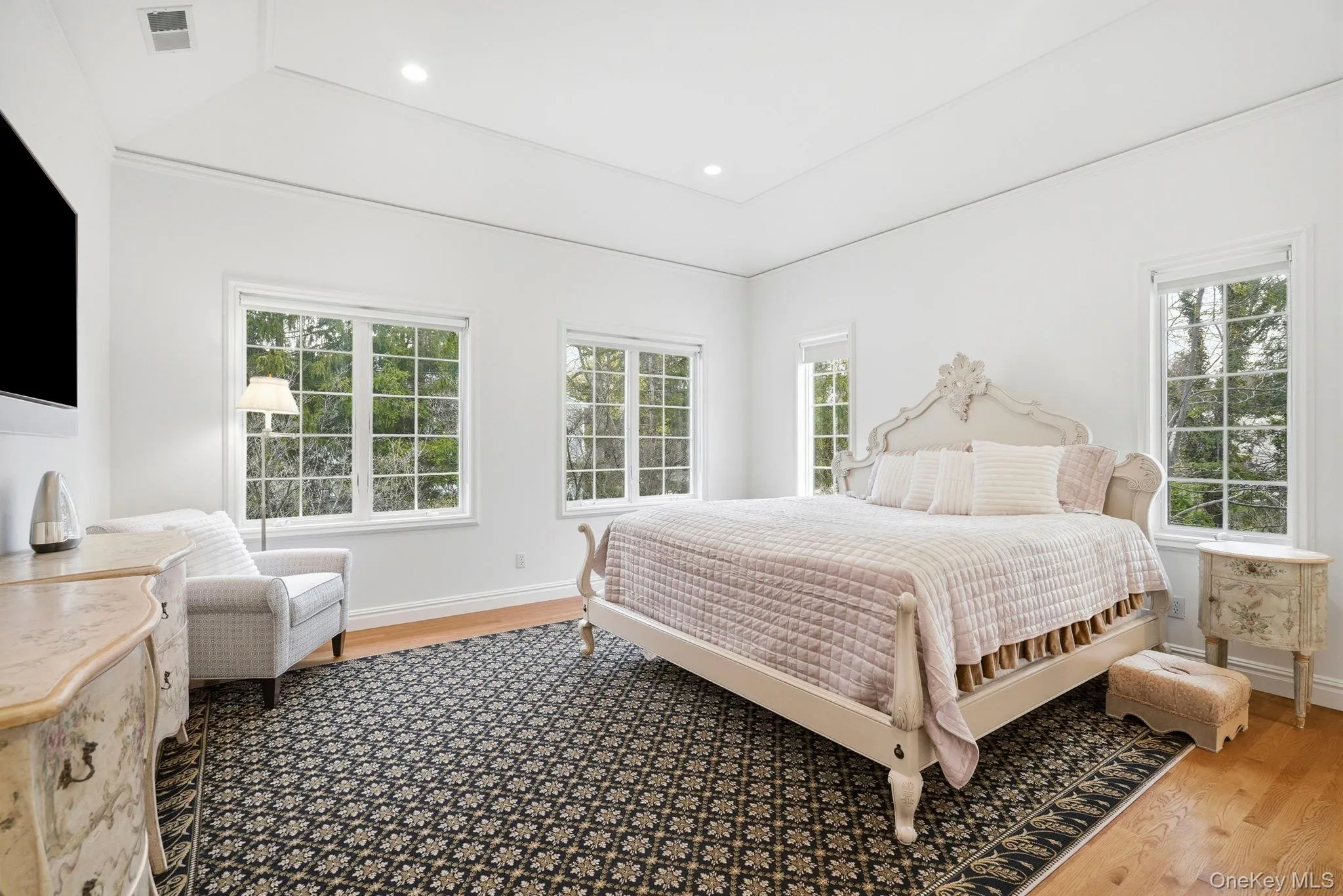 2 Coventry Court, Mamaroneck, NY, 7 Bedrooms Bedrooms, 15 Rooms Rooms,7 BathroomsBathrooms,Residential,For Rent,Coventry,0,988412 2 Coventry Court, Mamaroneck, NY, 7 Bedrooms Bedrooms, 15 Rooms Rooms,7 BathroomsBathrooms,Residential,For Rent,Coventry,0,988412