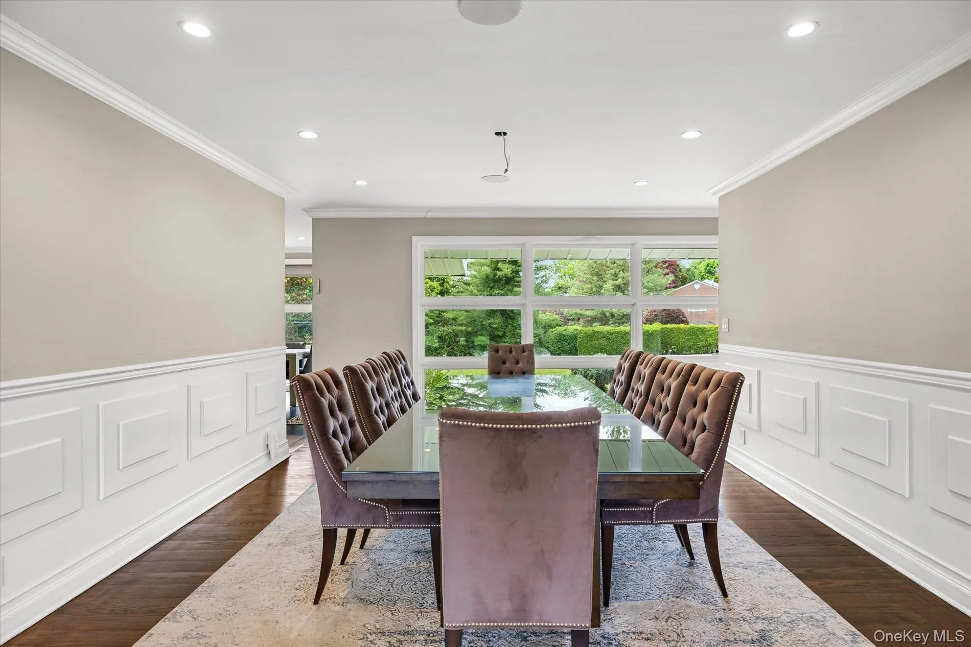 11 Flower Lane, North Hempstead, NY, 5 Bedrooms Bedrooms, 10 Rooms Rooms,3 BathroomsBathrooms,Residential Lease,For Rent,Flower,0,988416 11 Flower Lane, North Hempstead, NY, 5 Bedrooms Bedrooms, 10 Rooms Rooms,3 BathroomsBathrooms,Residential Lease,For Rent,Flower,0,988416