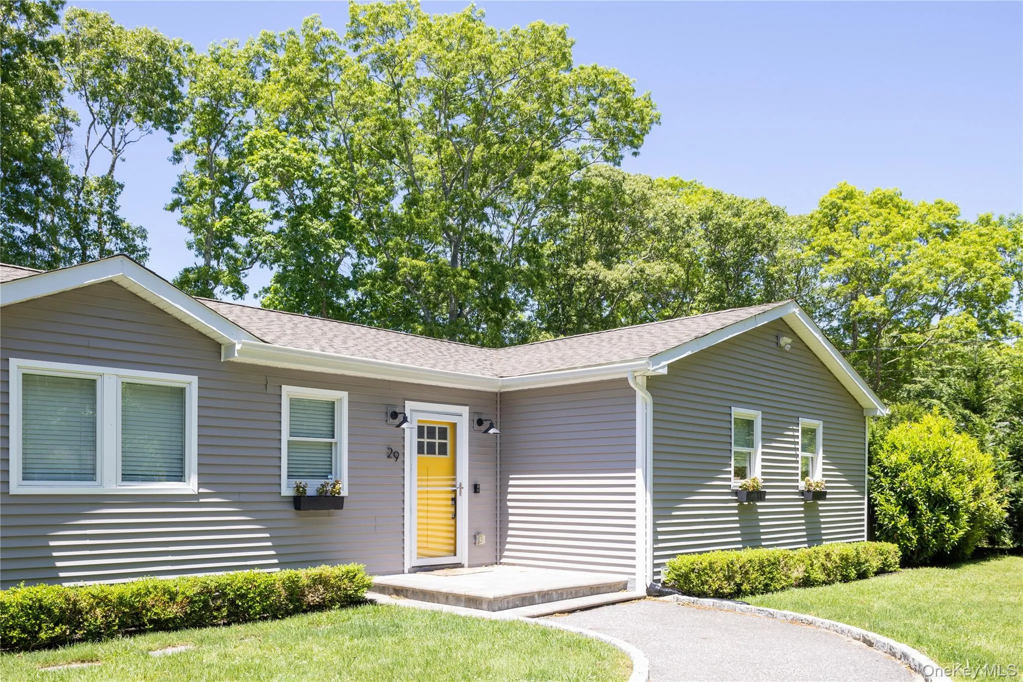 29 Matthews Drive, Southampton, NY, 3 Bedrooms Bedrooms, 5 Rooms Rooms,2 BathroomsBathrooms,Residential,For Rent,Matthews,0,KEY988417 29 Matthews Drive, Southampton, NY, 3 Bedrooms Bedrooms, 5 Rooms Rooms,2 BathroomsBathrooms,Residential,For Rent,Matthews,0,KEY988417