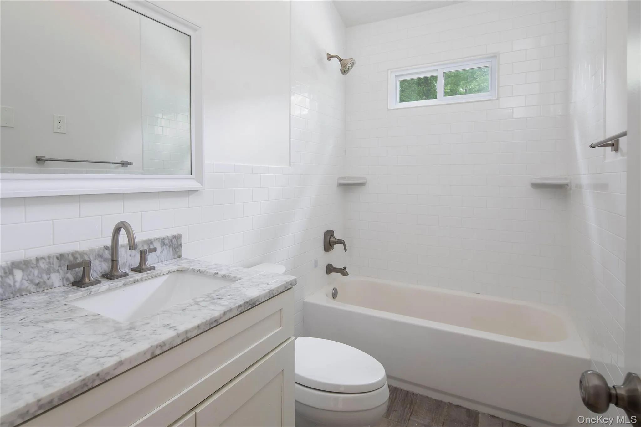 29 Matthews Drive, Southampton, NY, 3 Bedrooms Bedrooms, 5 Rooms Rooms,2 BathroomsBathrooms,Residential,For Rent,Matthews,0,KEY988417 29 Matthews Drive, Southampton, NY, 3 Bedrooms Bedrooms, 5 Rooms Rooms,2 BathroomsBathrooms,Residential,For Rent,Matthews,0,KEY988417