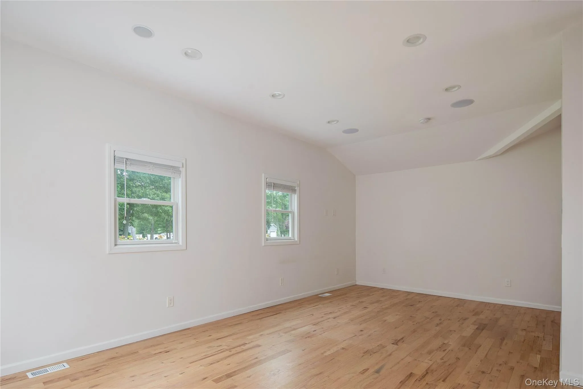 29 Matthews Drive, Southampton, NY, 3 Bedrooms Bedrooms, 5 Rooms Rooms,2 BathroomsBathrooms,Residential,For Rent,Matthews,0,KEY988417 29 Matthews Drive, Southampton, NY, 3 Bedrooms Bedrooms, 5 Rooms Rooms,2 BathroomsBathrooms,Residential,For Rent,Matthews,0,KEY988417