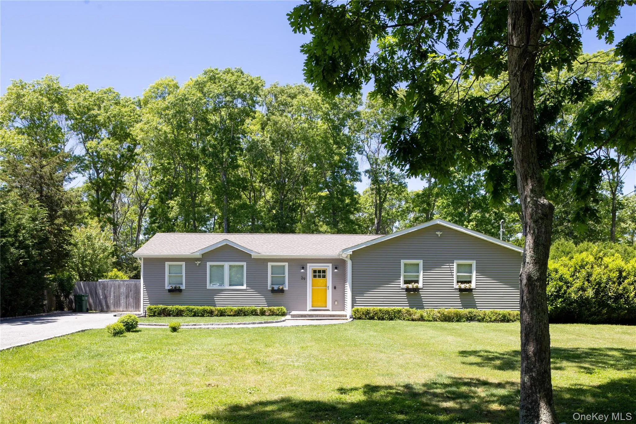 29 Matthews Drive, Southampton, NY, 3 Bedrooms Bedrooms, 5 Rooms Rooms,2 BathroomsBathrooms,Residential,For Rent,Matthews,0,KEY988417 29 Matthews Drive, Southampton, NY, 3 Bedrooms Bedrooms, 5 Rooms Rooms,2 BathroomsBathrooms,Residential,For Rent,Matthews,0,KEY988417