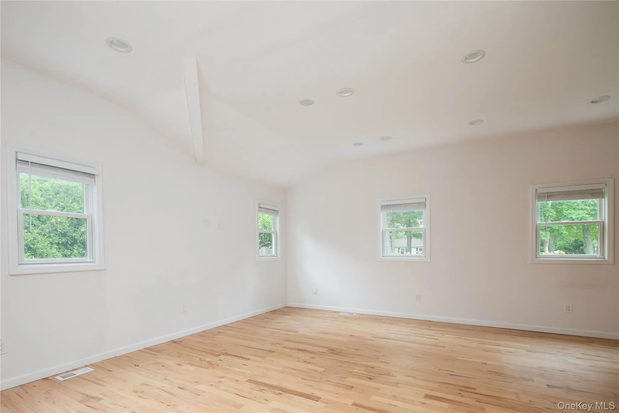 29 Matthews Drive, Southampton, NY, 3 Bedrooms Bedrooms, 5 Rooms Rooms,2 BathroomsBathrooms,Residential,For Rent,Matthews,0,KEY988417 29 Matthews Drive, Southampton, NY, 3 Bedrooms Bedrooms, 5 Rooms Rooms,2 BathroomsBathrooms,Residential,For Rent,Matthews,0,KEY988417