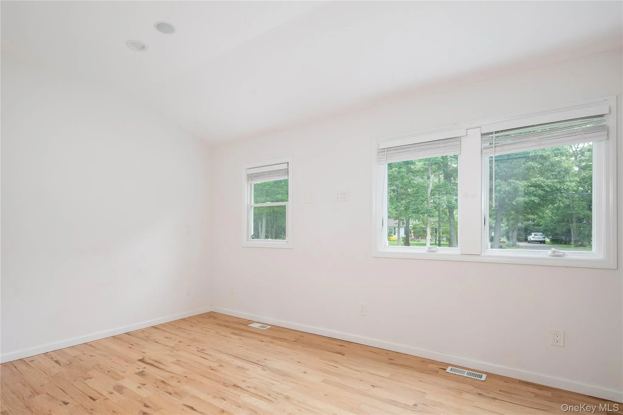 29 Matthews Drive, Southampton, NY, 3 Bedrooms Bedrooms, 5 Rooms Rooms,2 BathroomsBathrooms,Residential,For Rent,Matthews,0,KEY988417 29 Matthews Drive, Southampton, NY, 3 Bedrooms Bedrooms, 5 Rooms Rooms,2 BathroomsBathrooms,Residential,For Rent,Matthews,0,KEY988417