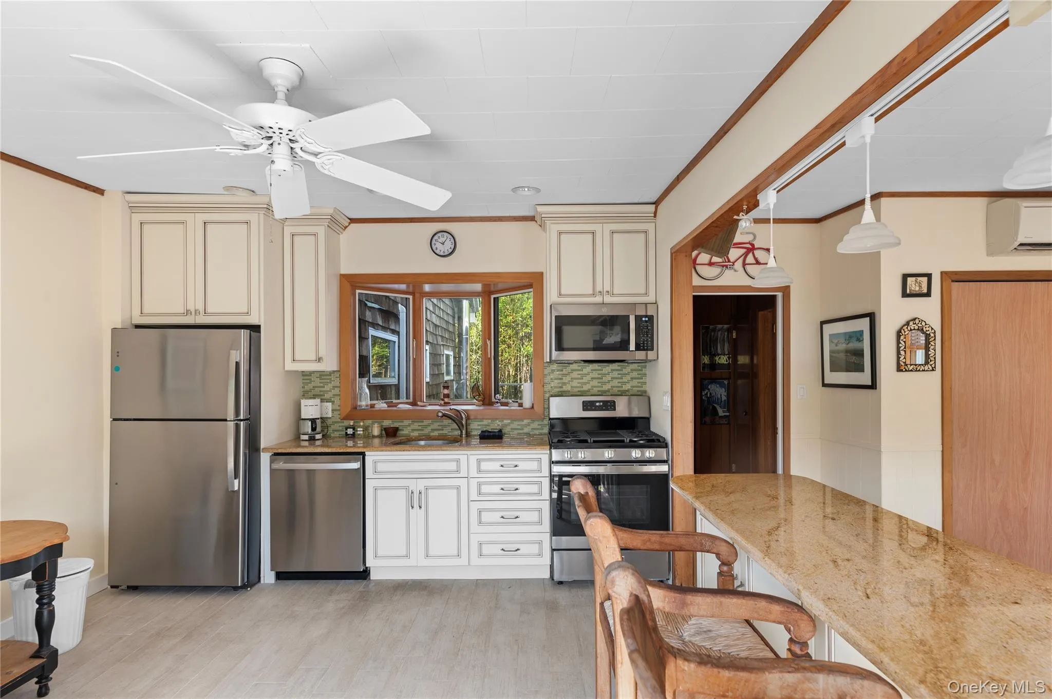 453 Dehnhoff Walk, Islip, NY, 1 Bedroom Bedrooms, 2 Rooms Rooms,1 BathroomBathrooms,Residential Lease,For Rent,Dehnhoff,0,988421 453 Dehnhoff Walk, Islip, NY, 1 Bedroom Bedrooms, 2 Rooms Rooms,1 BathroomBathrooms,Residential Lease,For Rent,Dehnhoff,0,988421