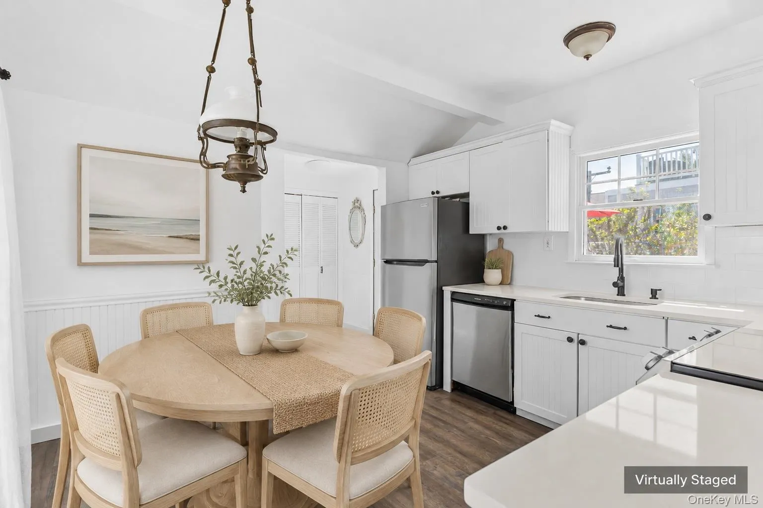 Virtually Staged Kitchen Virtually Staged Kitchen