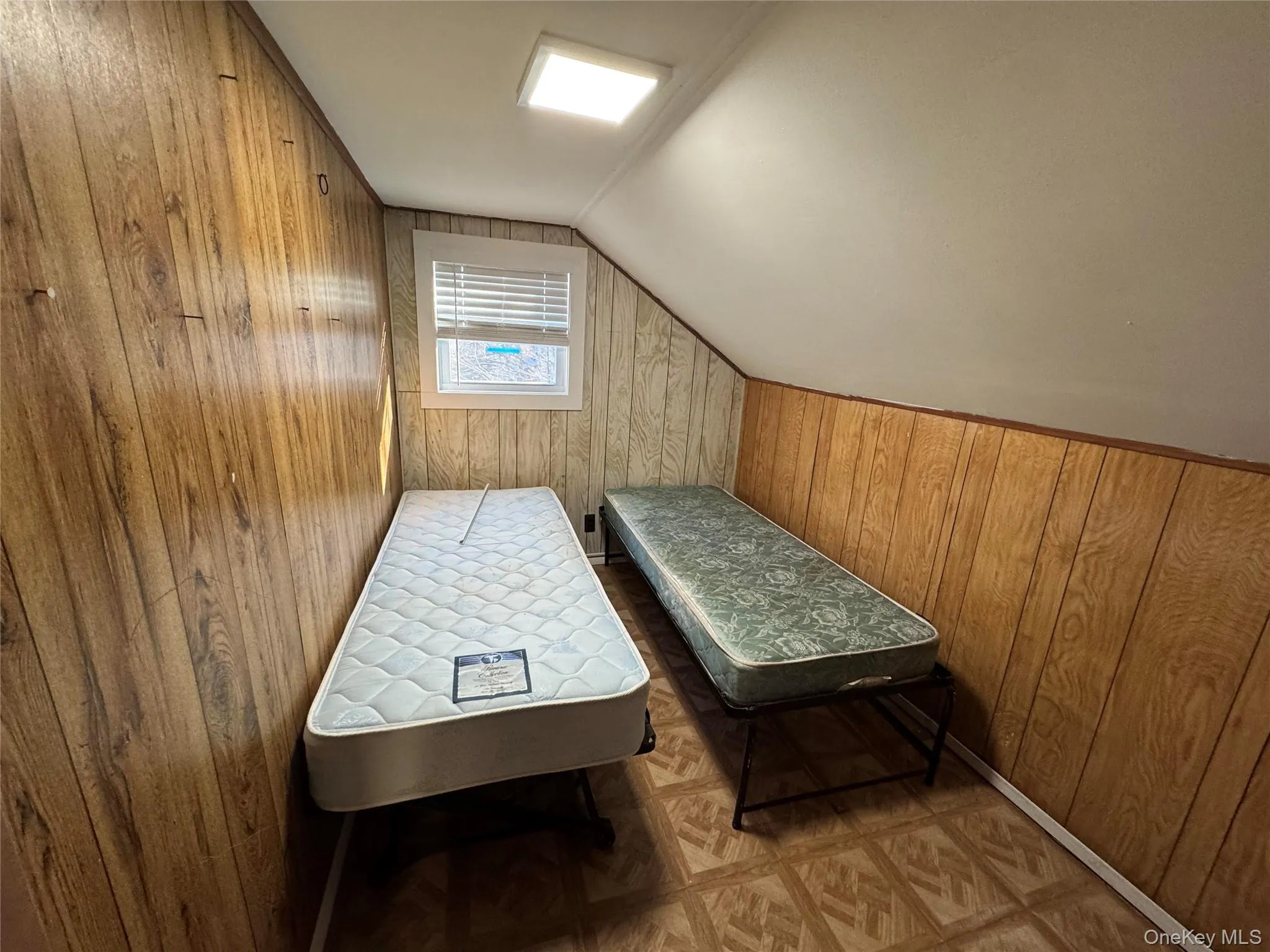 12 Old Turnpike Road, Fallsburg, NY, 6 Bedrooms Bedrooms, 8 Rooms Rooms,3 BathroomsBathrooms,Residential,For Rent,Old Turnpike,0,988427 12 Old Turnpike Road, Fallsburg, NY, 6 Bedrooms Bedrooms, 8 Rooms Rooms,3 BathroomsBathrooms,Residential,For Rent,Old Turnpike,0,988427