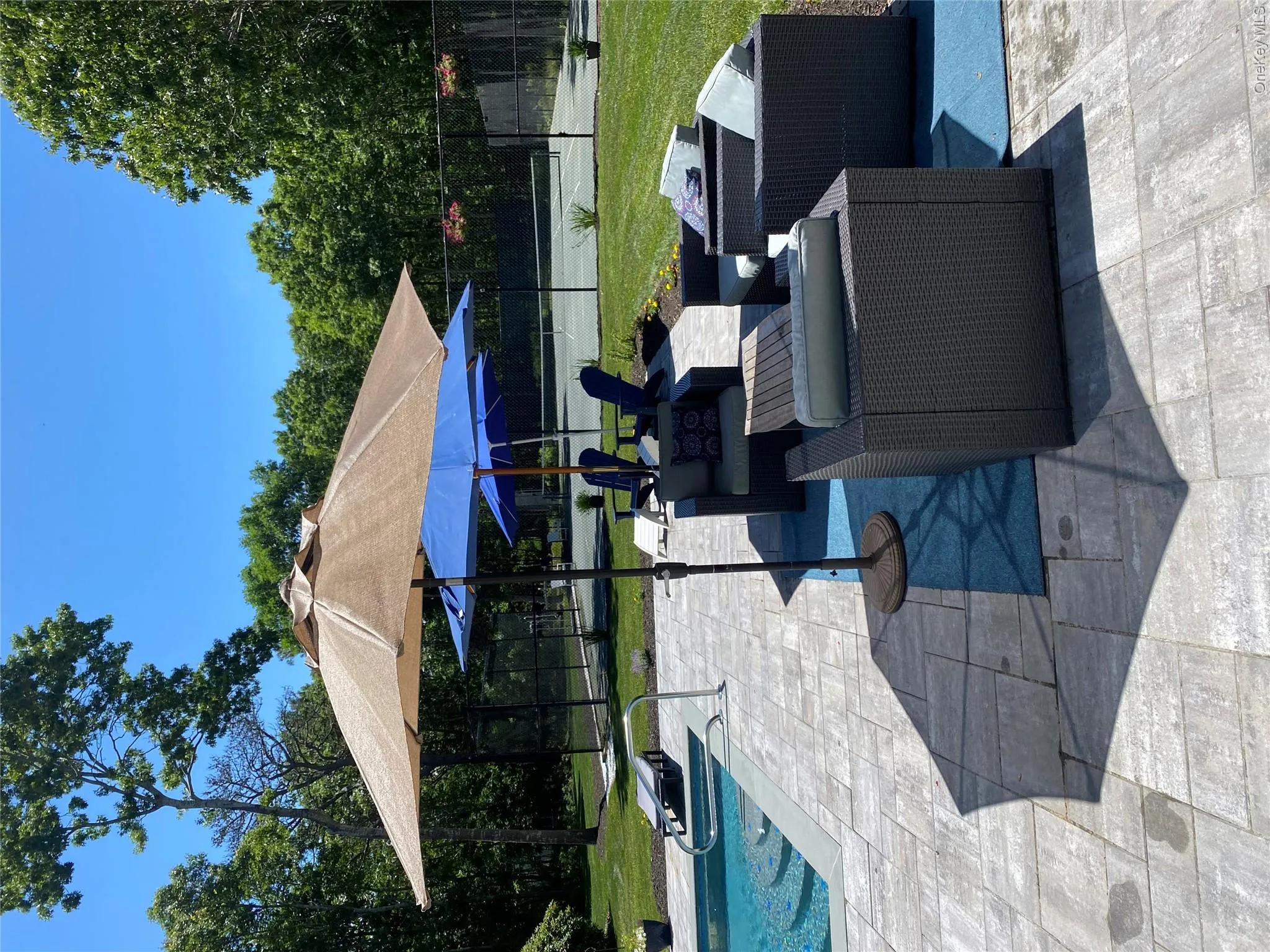 27 Deer Path, Southampton, NY, 5 Bedrooms Bedrooms, 10 Rooms Rooms,5 BathroomsBathrooms,Residential Lease,For Rent,Deer,0,988453 27 Deer Path, Southampton, NY, 5 Bedrooms Bedrooms, 10 Rooms Rooms,5 BathroomsBathrooms,Residential Lease,For Rent,Deer,0,988453