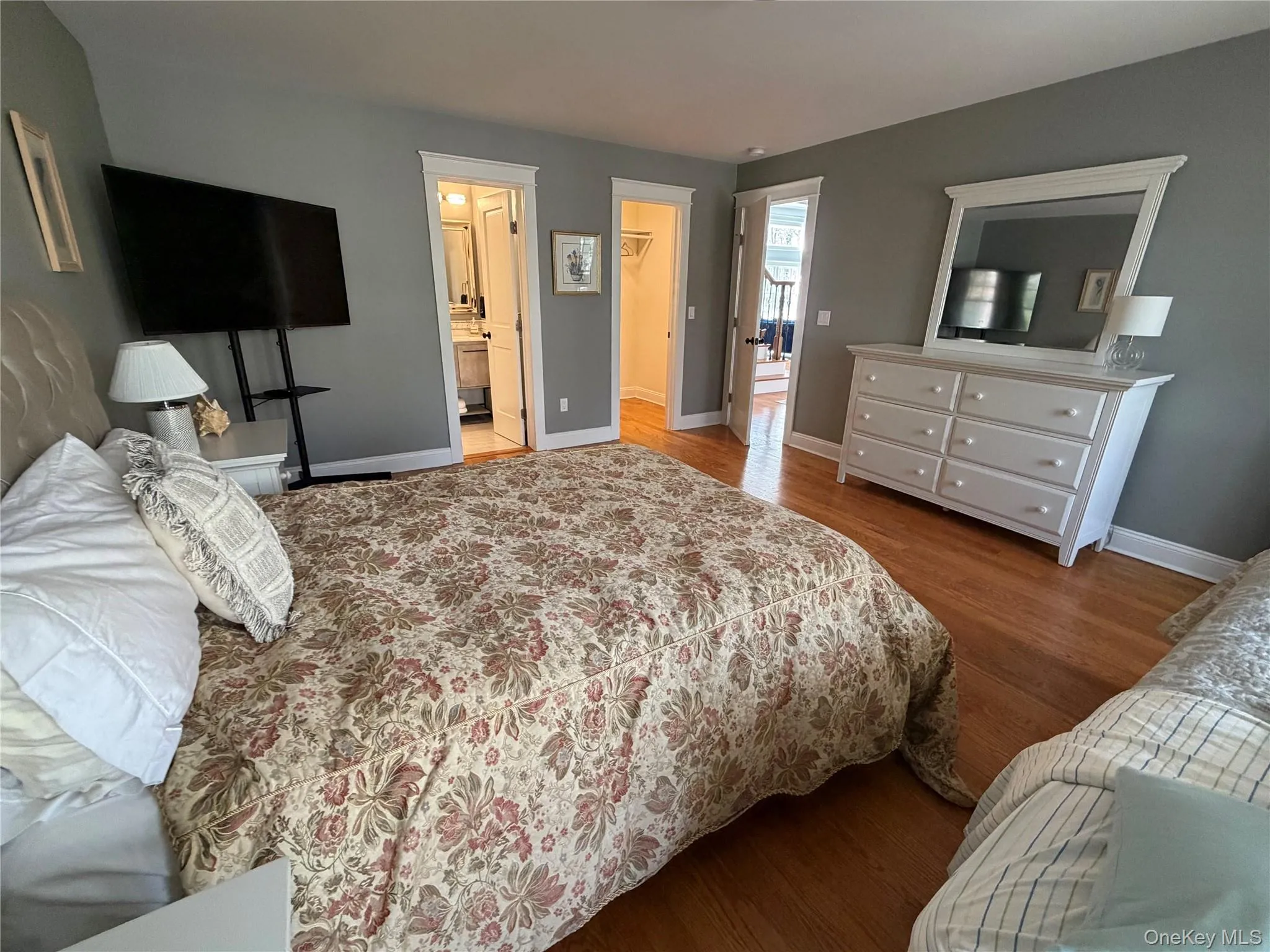 27 Deer Path, Southampton, NY, 5 Bedrooms Bedrooms, 10 Rooms Rooms,5 BathroomsBathrooms,Residential Lease,For Rent,Deer,0,988453 27 Deer Path, Southampton, NY, 5 Bedrooms Bedrooms, 10 Rooms Rooms,5 BathroomsBathrooms,Residential Lease,For Rent,Deer,0,988453