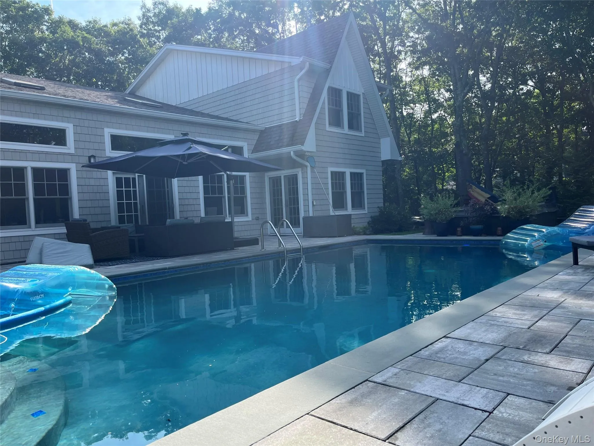 27 Deer Path, Southampton, NY, 5 Bedrooms Bedrooms, 10 Rooms Rooms,5 BathroomsBathrooms,Residential Lease,For Rent,Deer,0,988453 27 Deer Path, Southampton, NY, 5 Bedrooms Bedrooms, 10 Rooms Rooms,5 BathroomsBathrooms,Residential Lease,For Rent,Deer,0,988453
