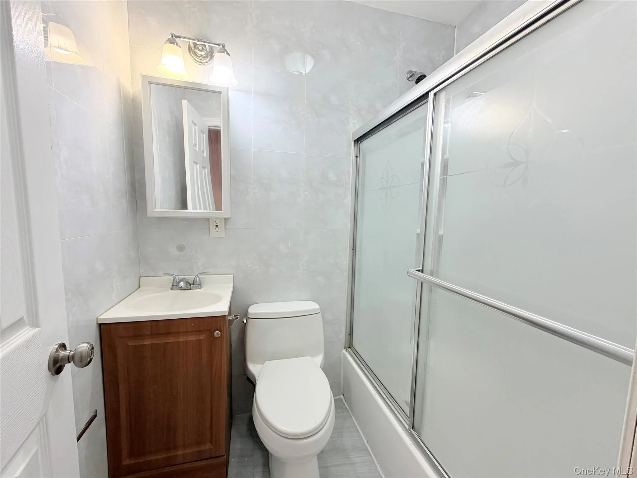 239-13 86th Avenue, New York, NY, 2 Bedrooms Bedrooms, 6 Rooms Rooms,2 BathroomsBathrooms,Residential Lease,For Rent,86th,0,988458 239-13 86th Avenue, New York, NY, 2 Bedrooms Bedrooms, 6 Rooms Rooms,2 BathroomsBathrooms,Residential Lease,For Rent,86th,0,988458