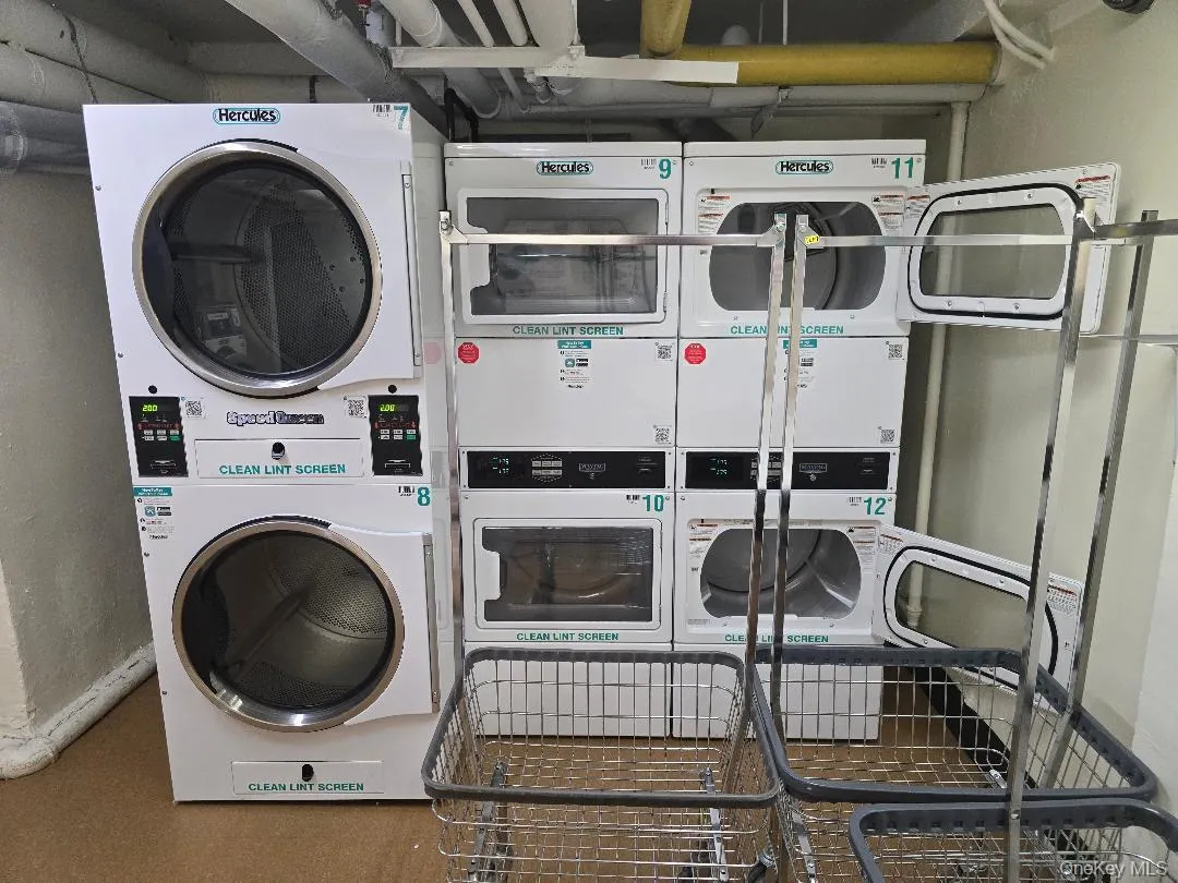 84-19 51 Avenue, New York, NY, 2 Bedrooms Bedrooms, 4 Rooms Rooms,1 BathroomBathrooms,Residential Sale,For Rent,51 Avenue,0,988475 84-19 51 Avenue, New York, NY, 2 Bedrooms Bedrooms, 4 Rooms Rooms,1 BathroomBathrooms,Residential Sale,For Rent,51 Avenue,0,988475